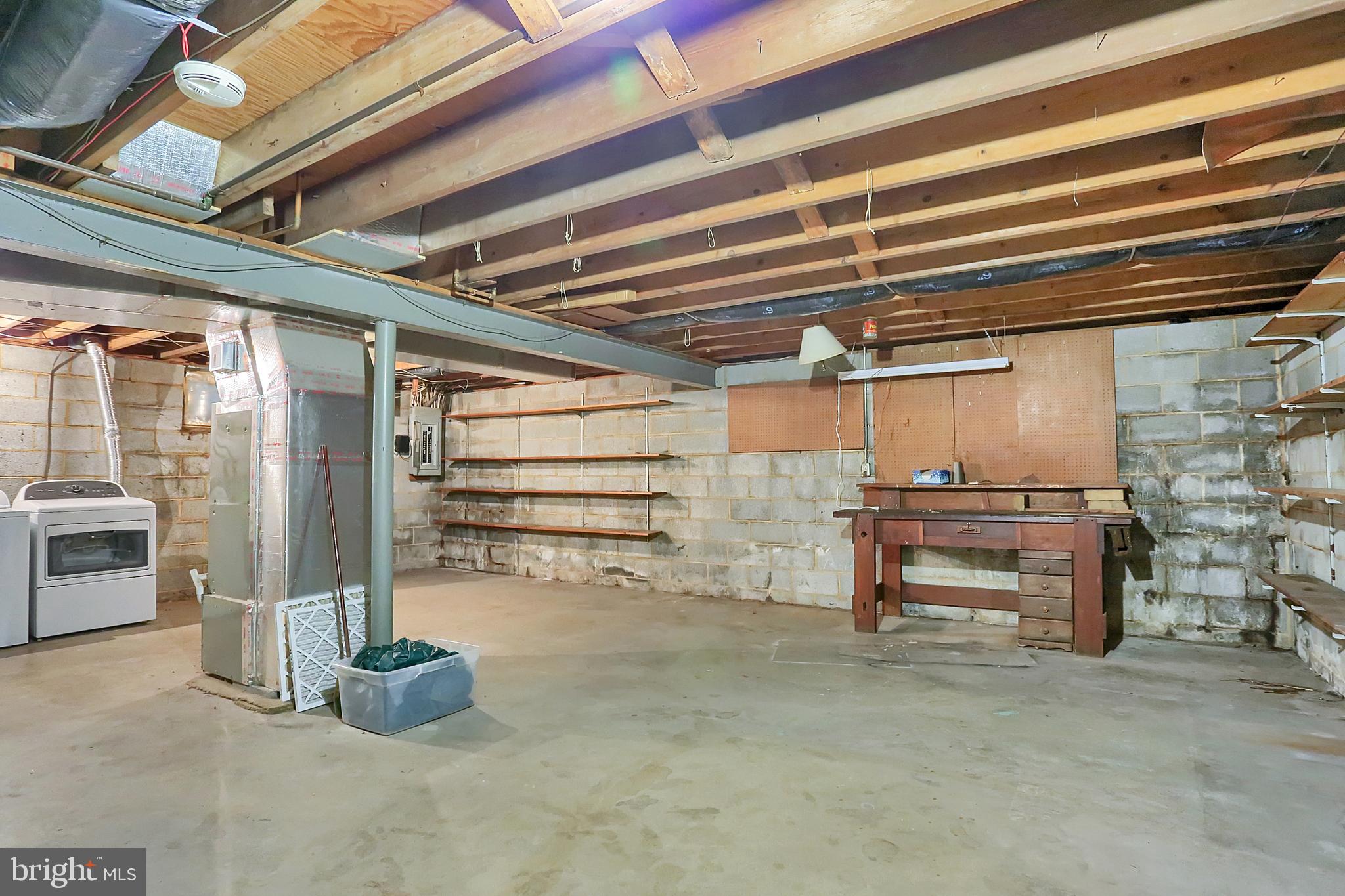 KIMBERLY MEADOWS - Residential