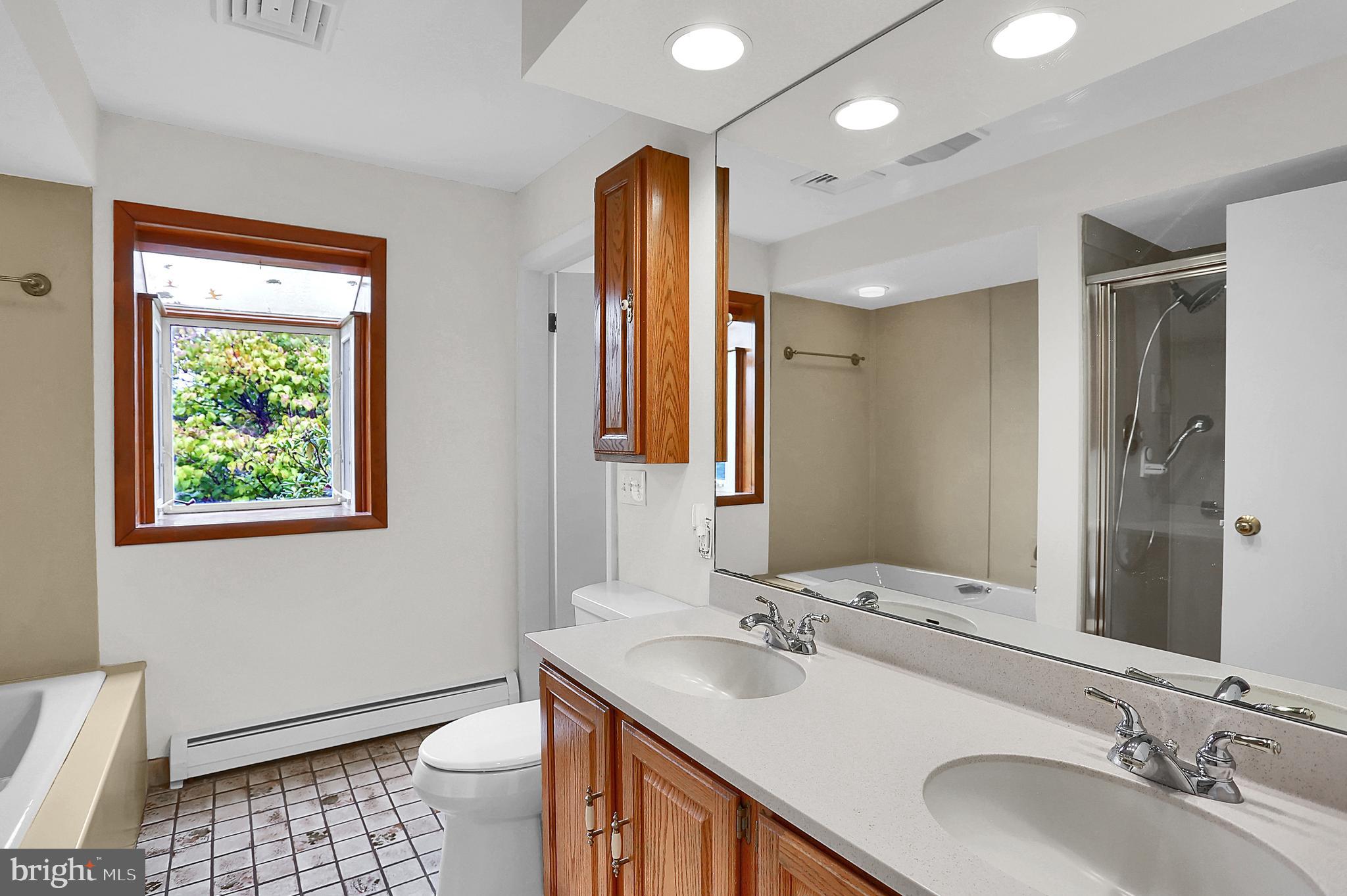 KIMBERLY MEADOWS - Residential