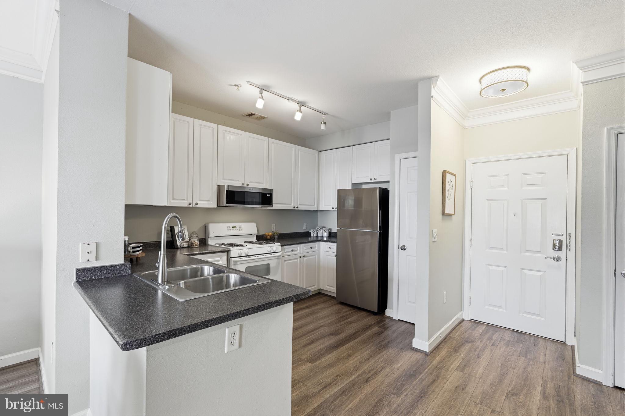 THE FITZ - Residential