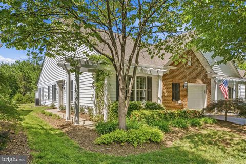 Photo of 44394 Oakmont Manor Square, ASHBURN, VA 20147 (MLS # VALO2124876)