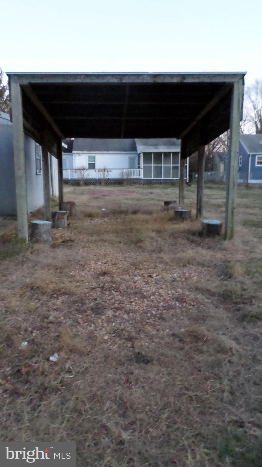 BLUFF POINT - Residential