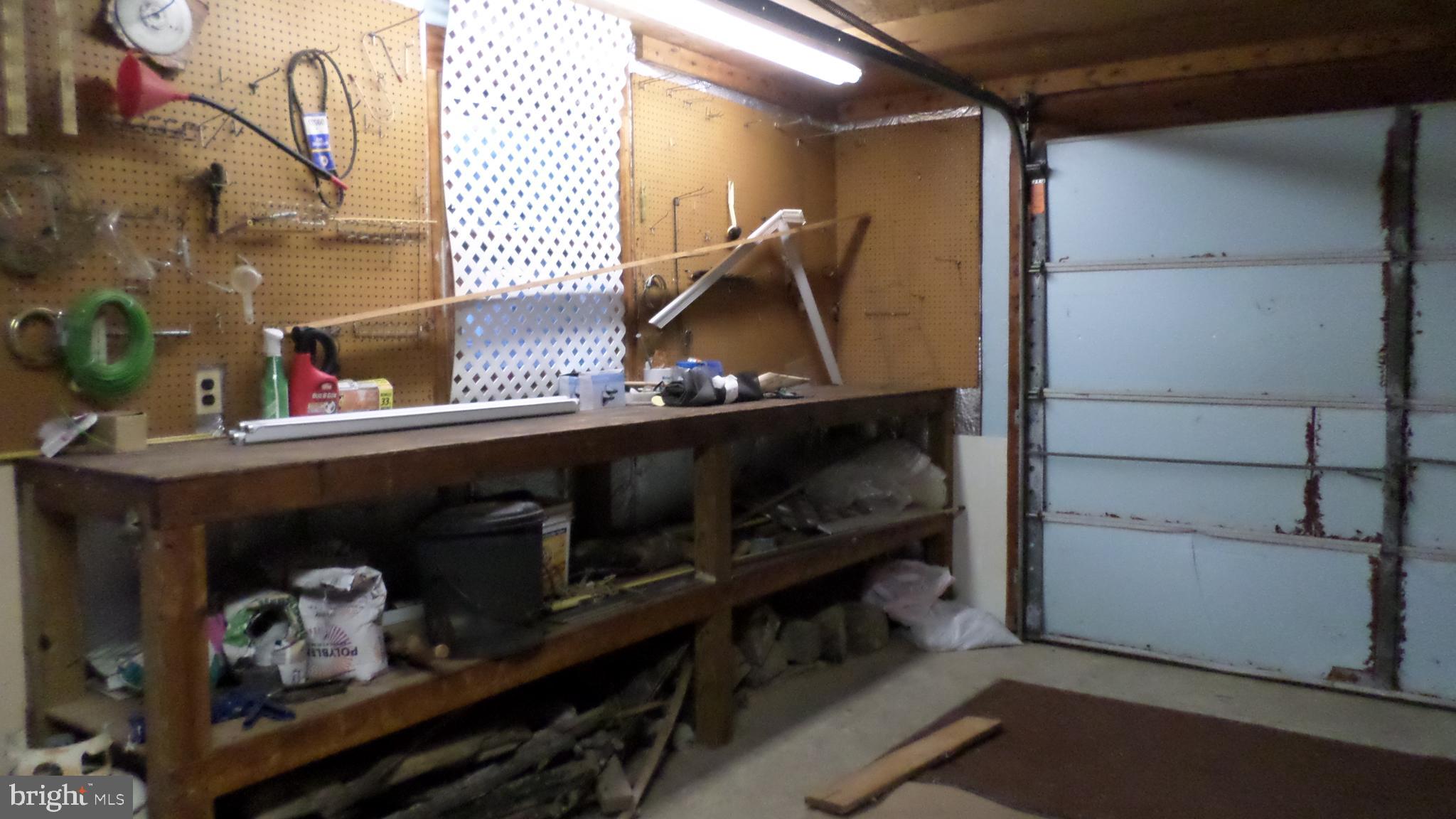 BLUFF POINT - Residential