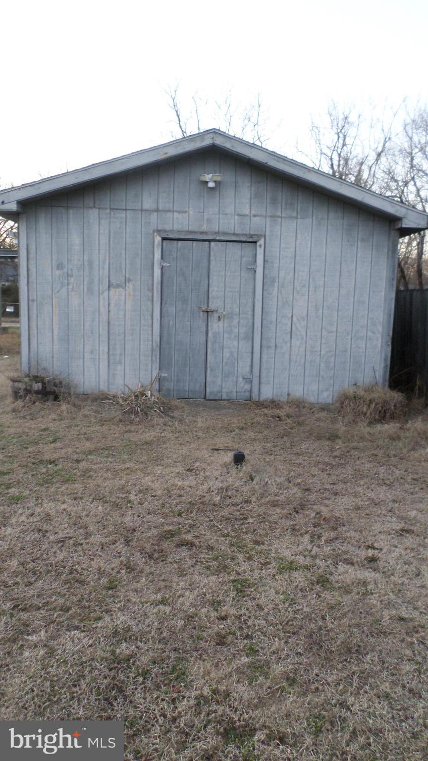 BLUFF POINT - Residential