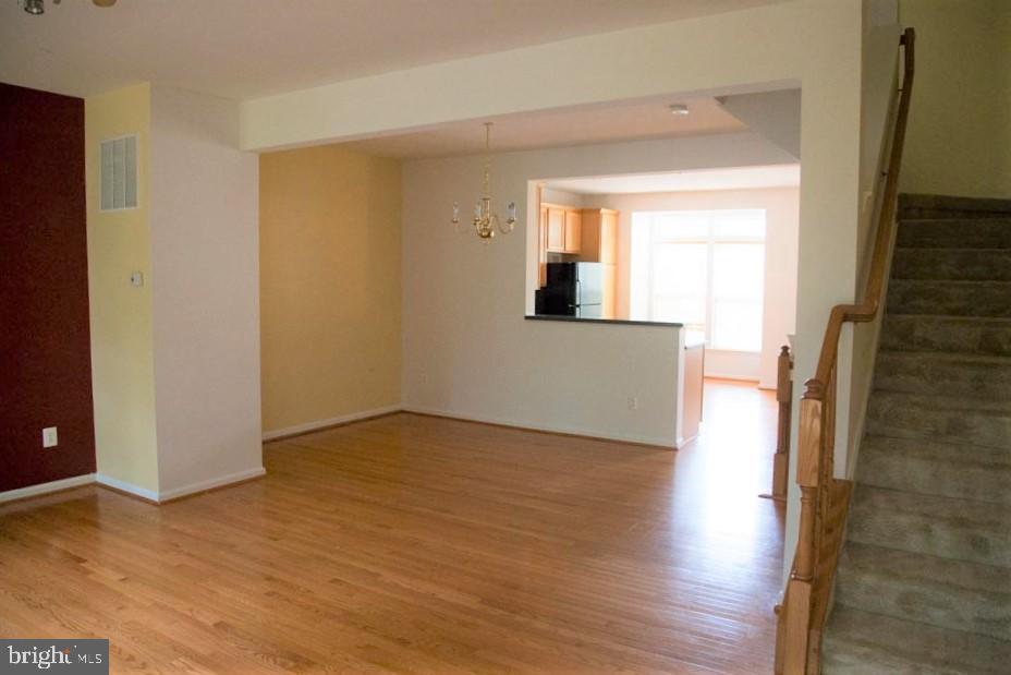 SKYVIEW PARK - Residential Lease