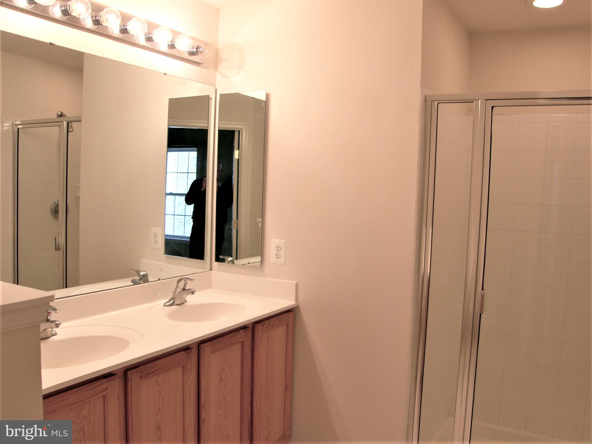 SKYVIEW PARK - Residential Lease