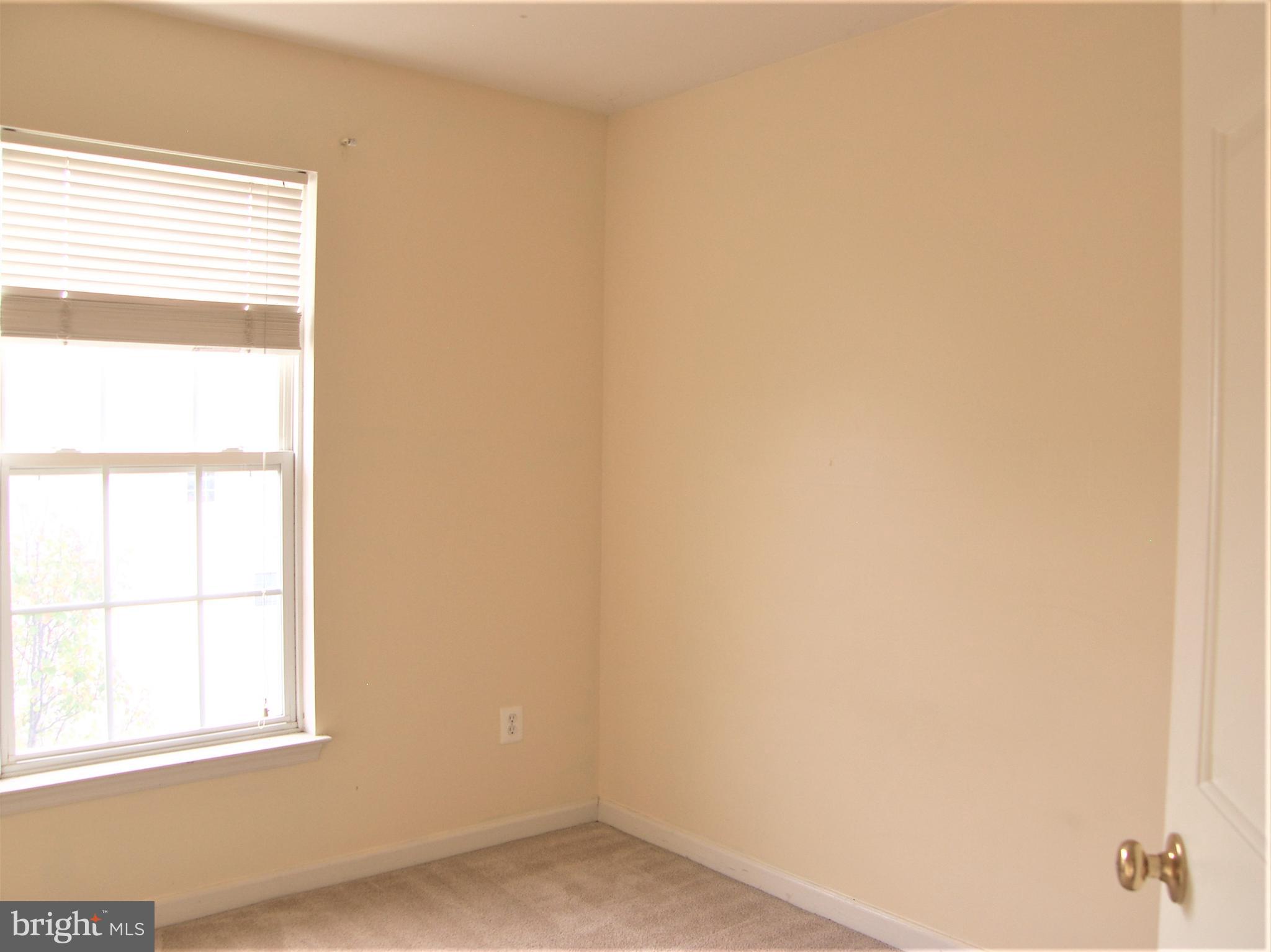 SKYVIEW PARK - Residential Lease