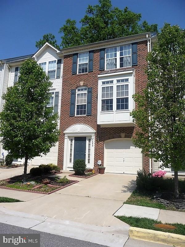 SKYVIEW PARK - Residential Lease