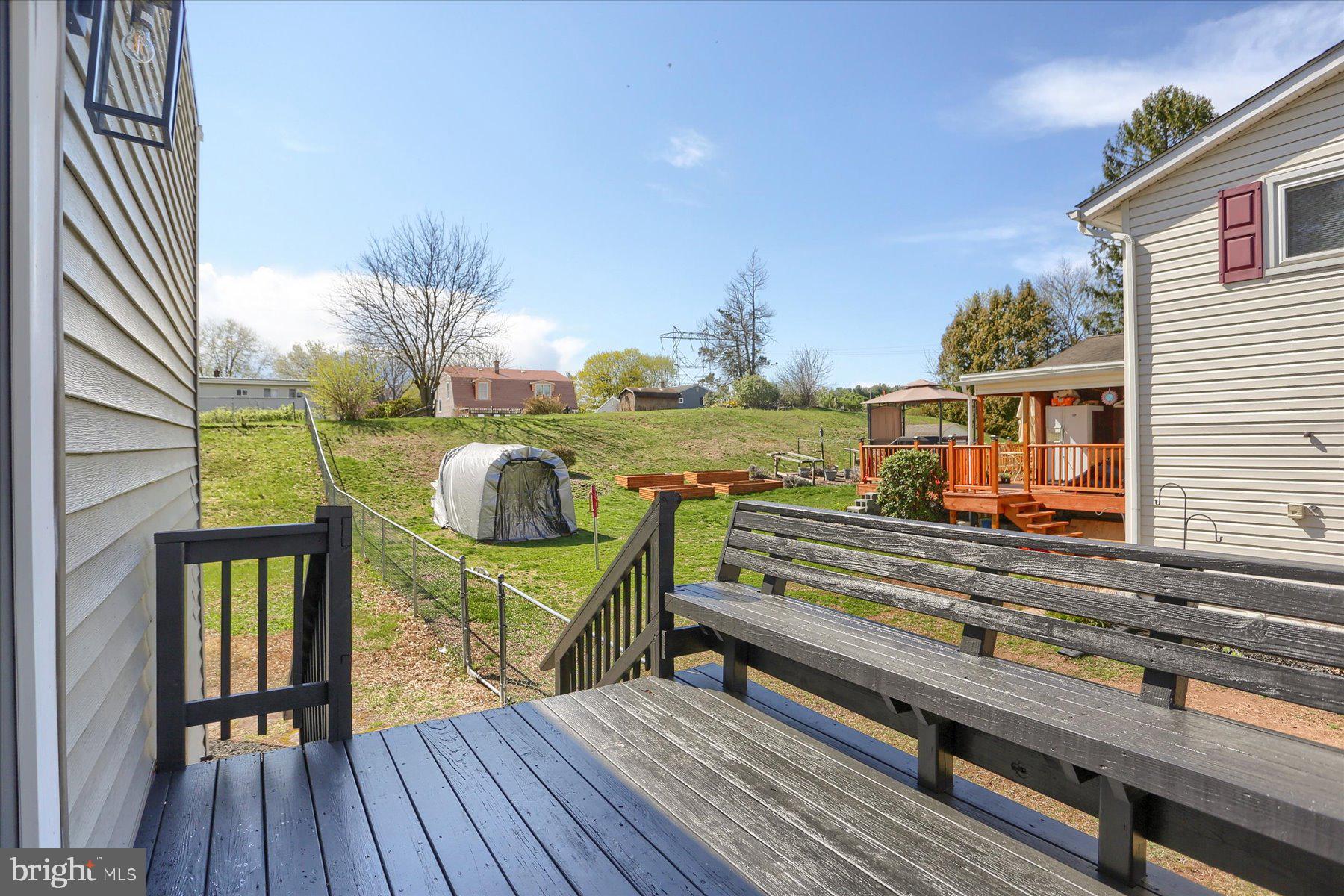 FOREST HILLS - Residential