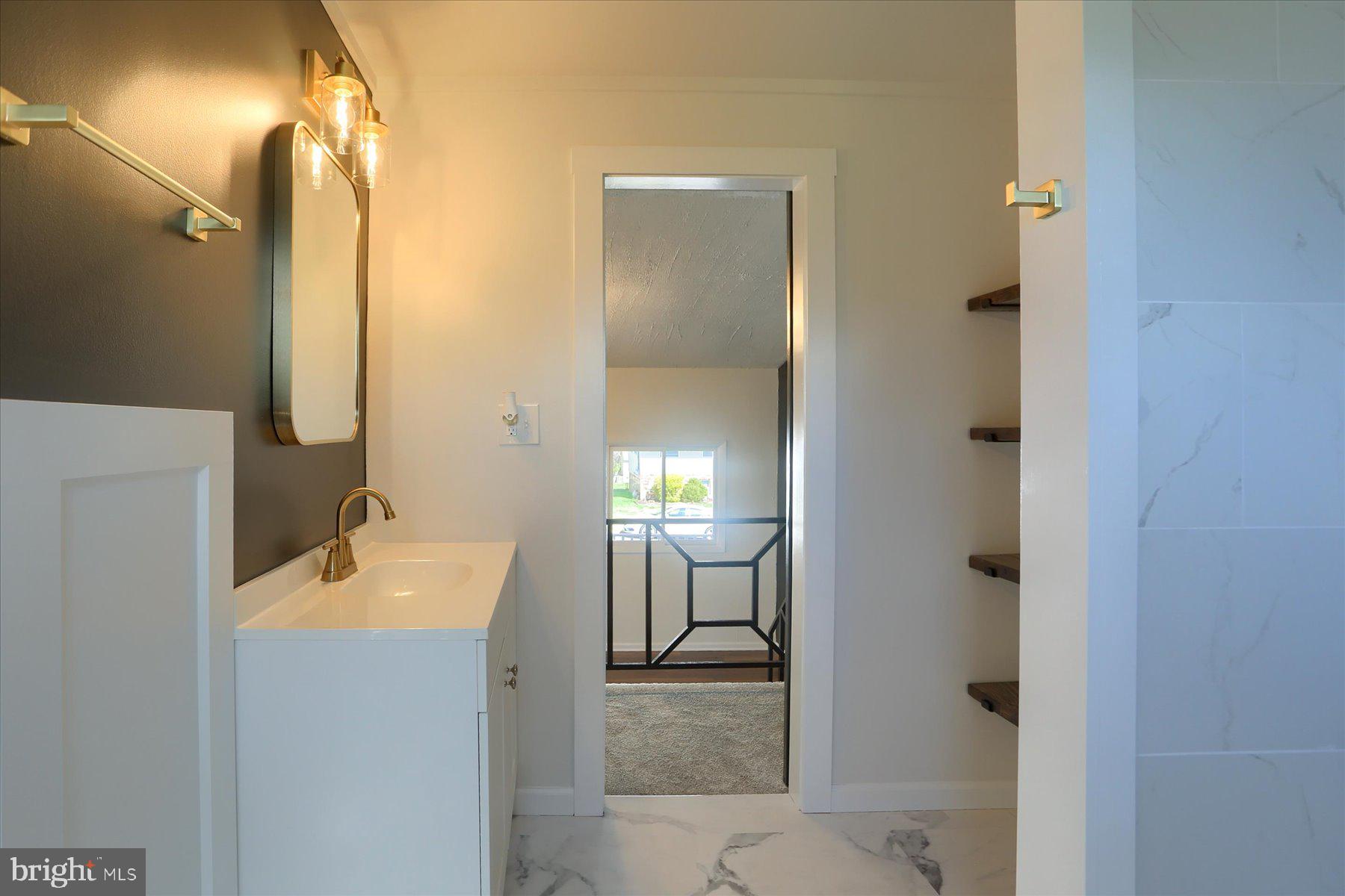 FOREST HILLS - Residential