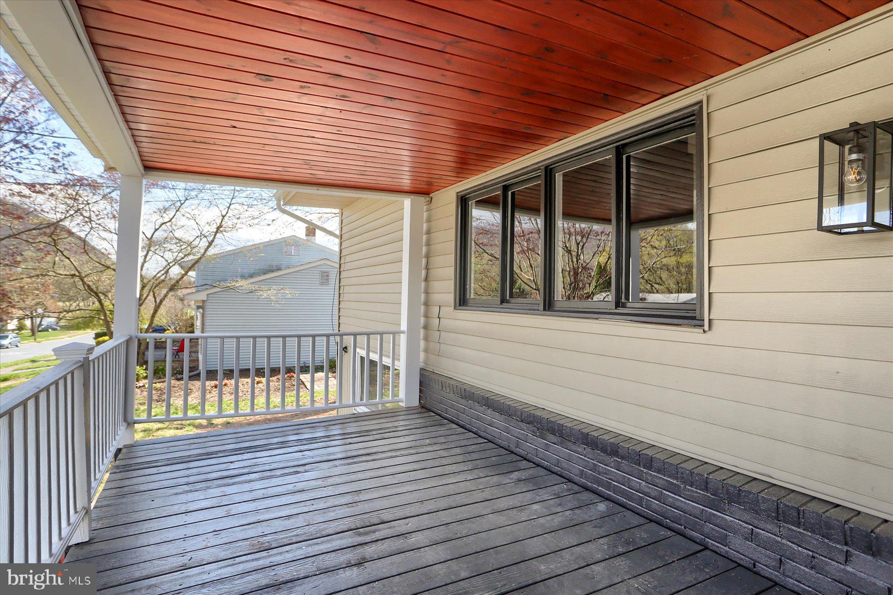 FOREST HILLS - Residential