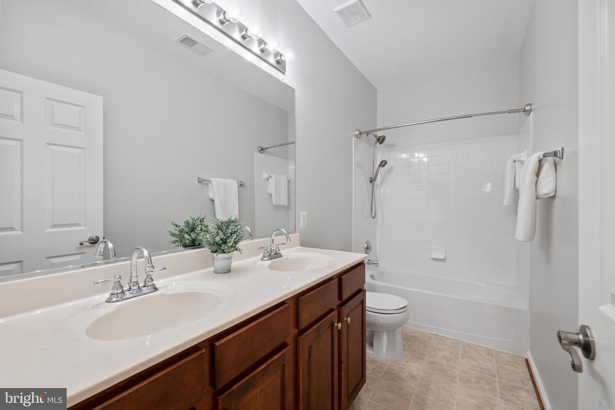 HUNTFIELD - Residential