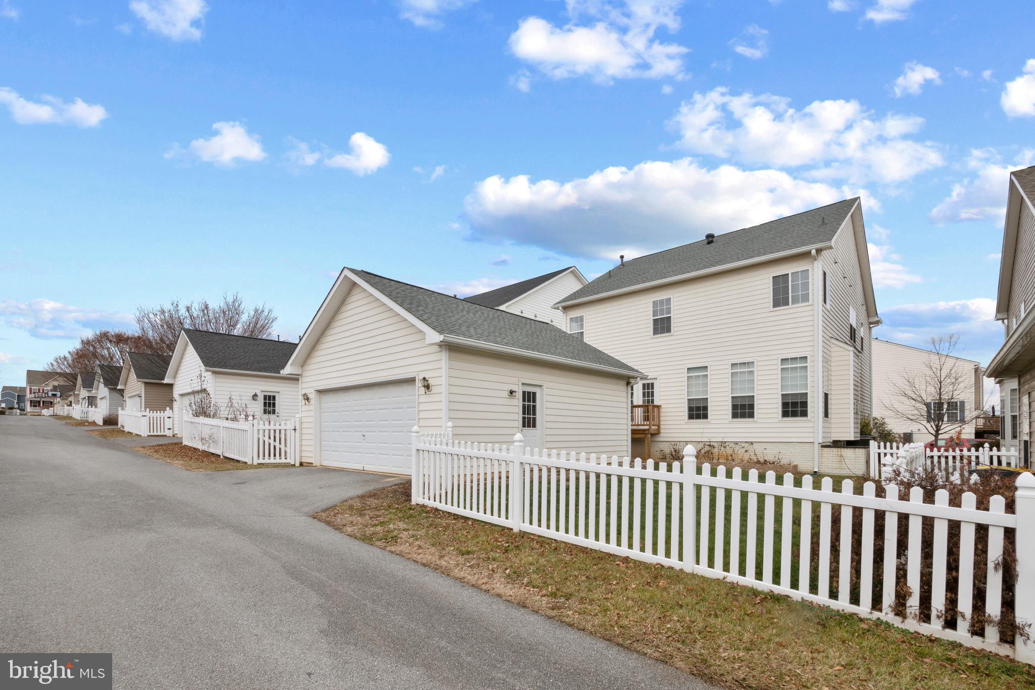 HUNTFIELD - Residential