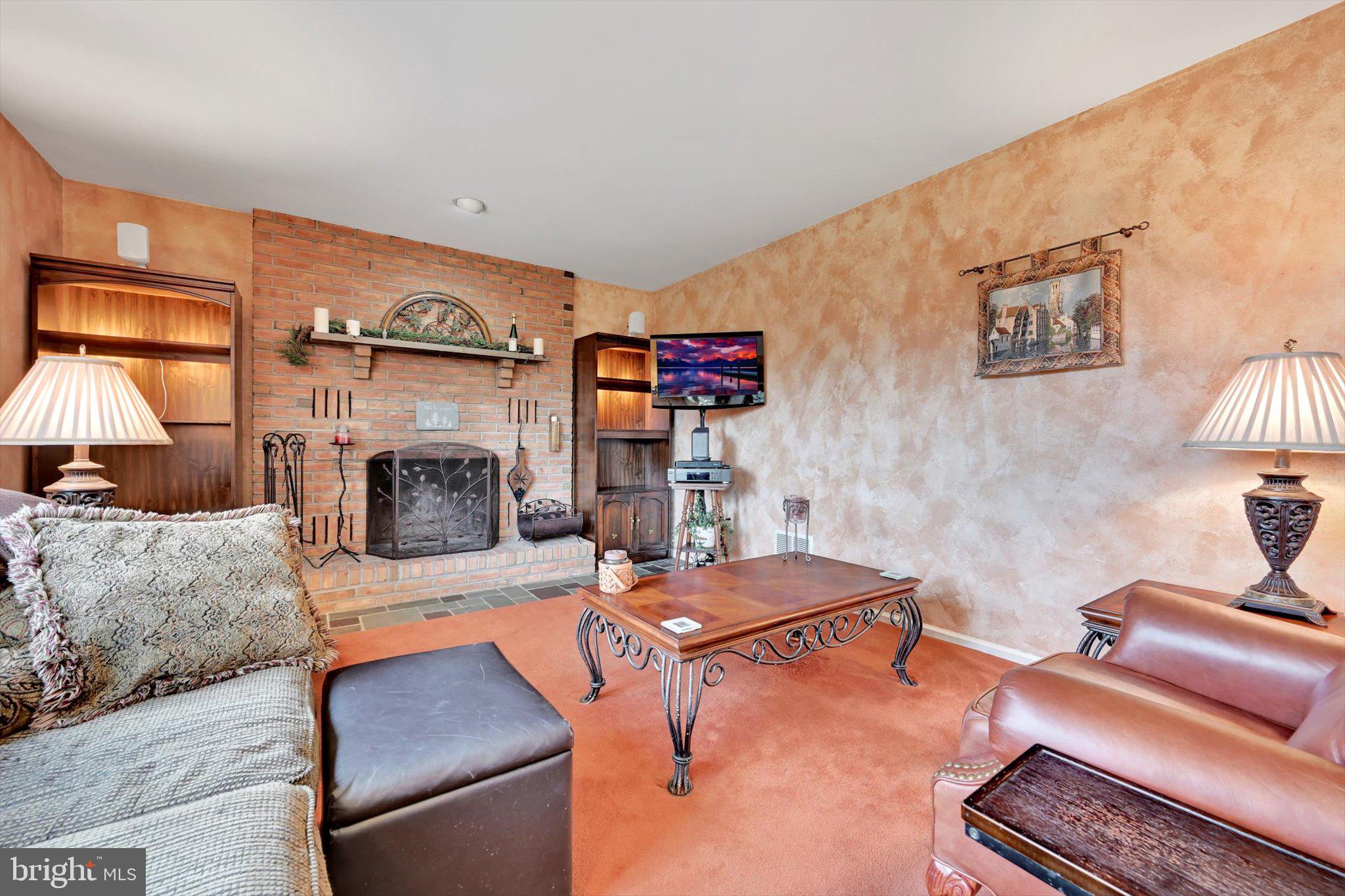 1546 SINGER ROAD