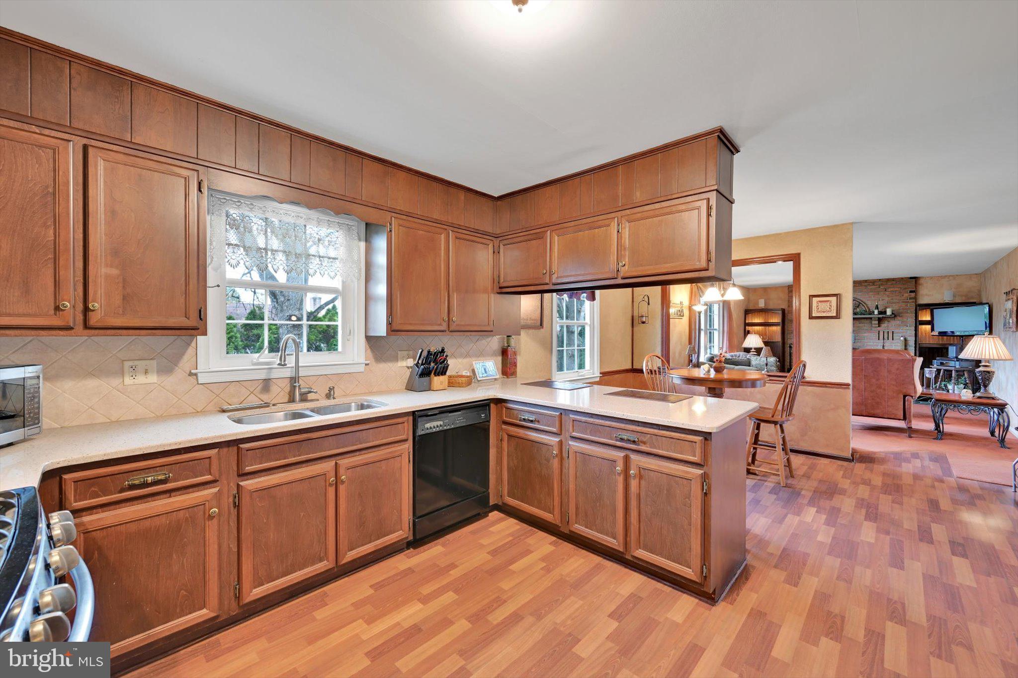 COLONY PARK - Residential