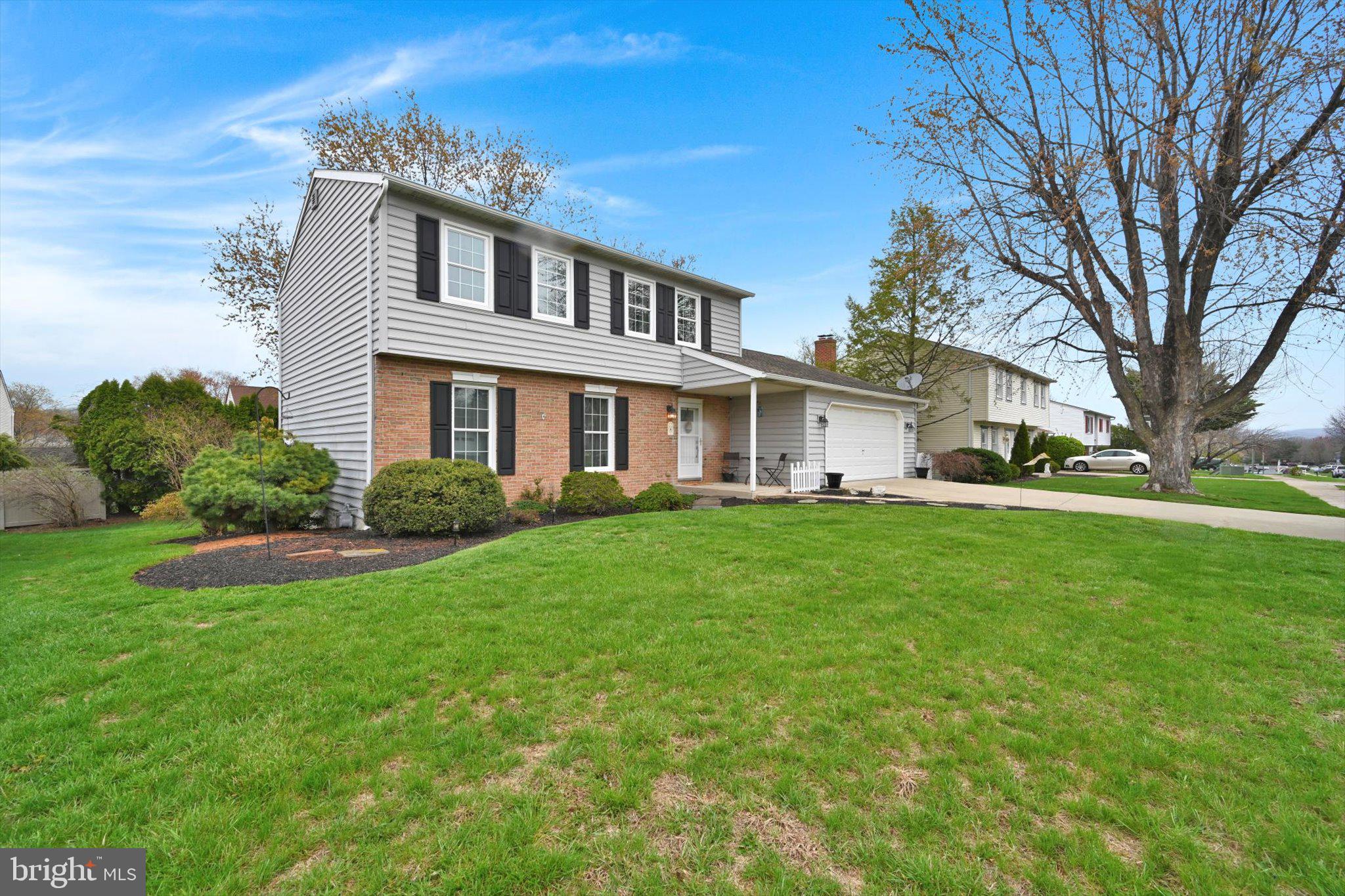 COLONY PARK - Residential