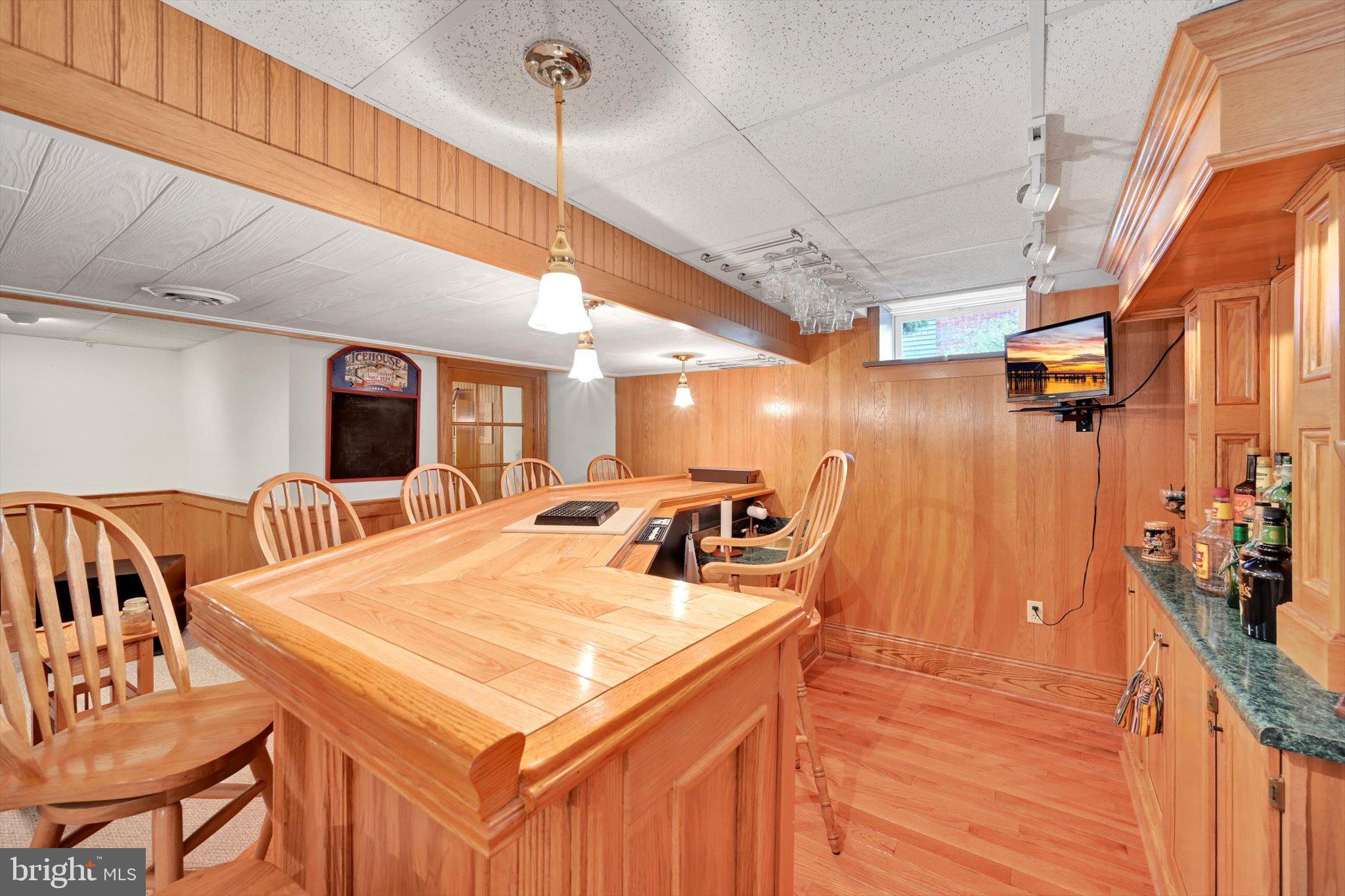 COLONY PARK - Residential