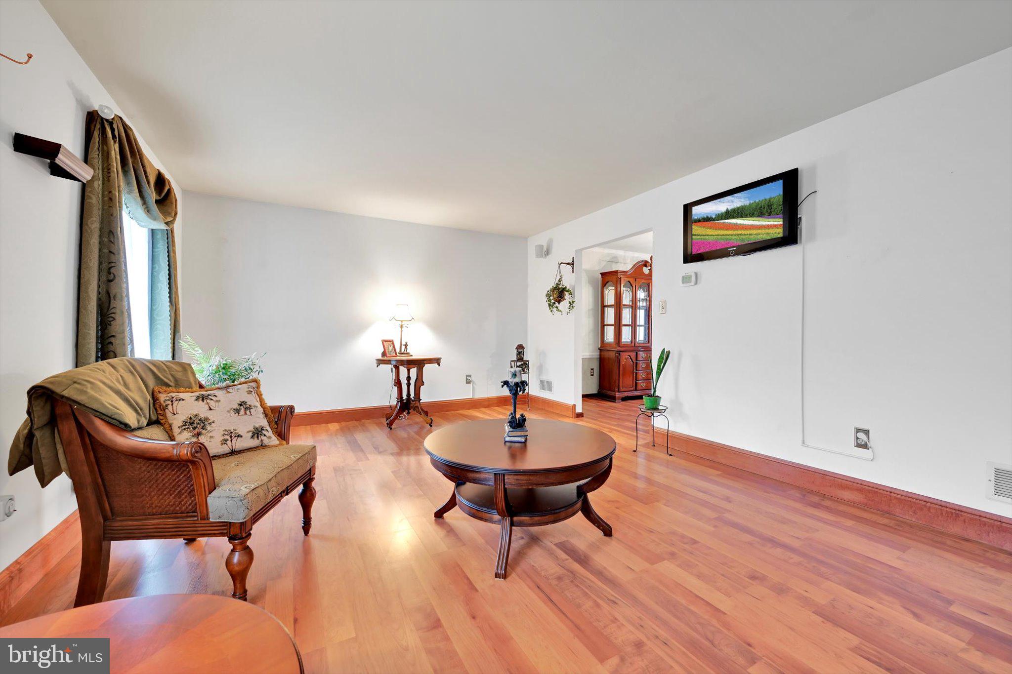 COLONY PARK - Residential