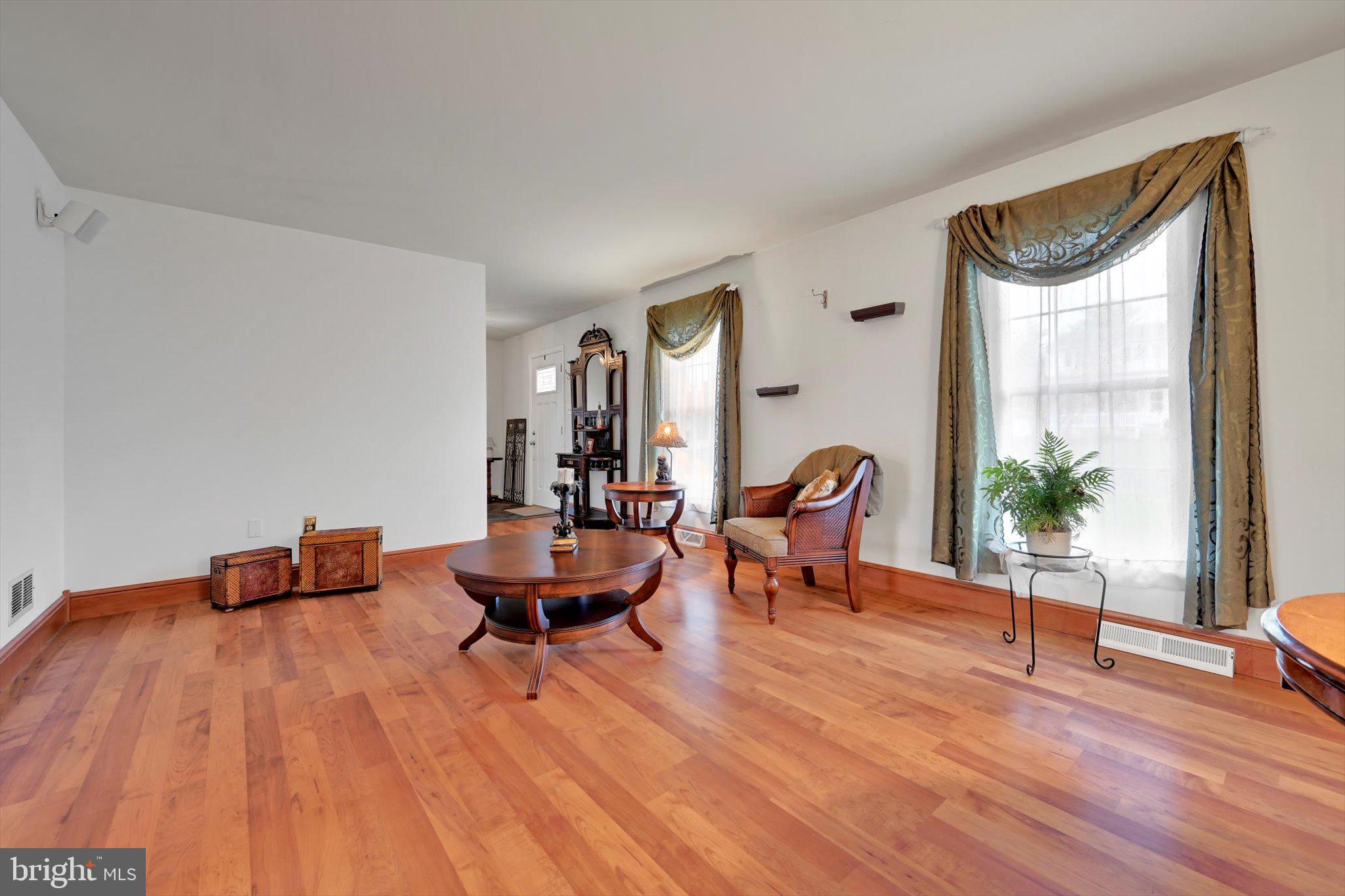 COLONY PARK - Residential