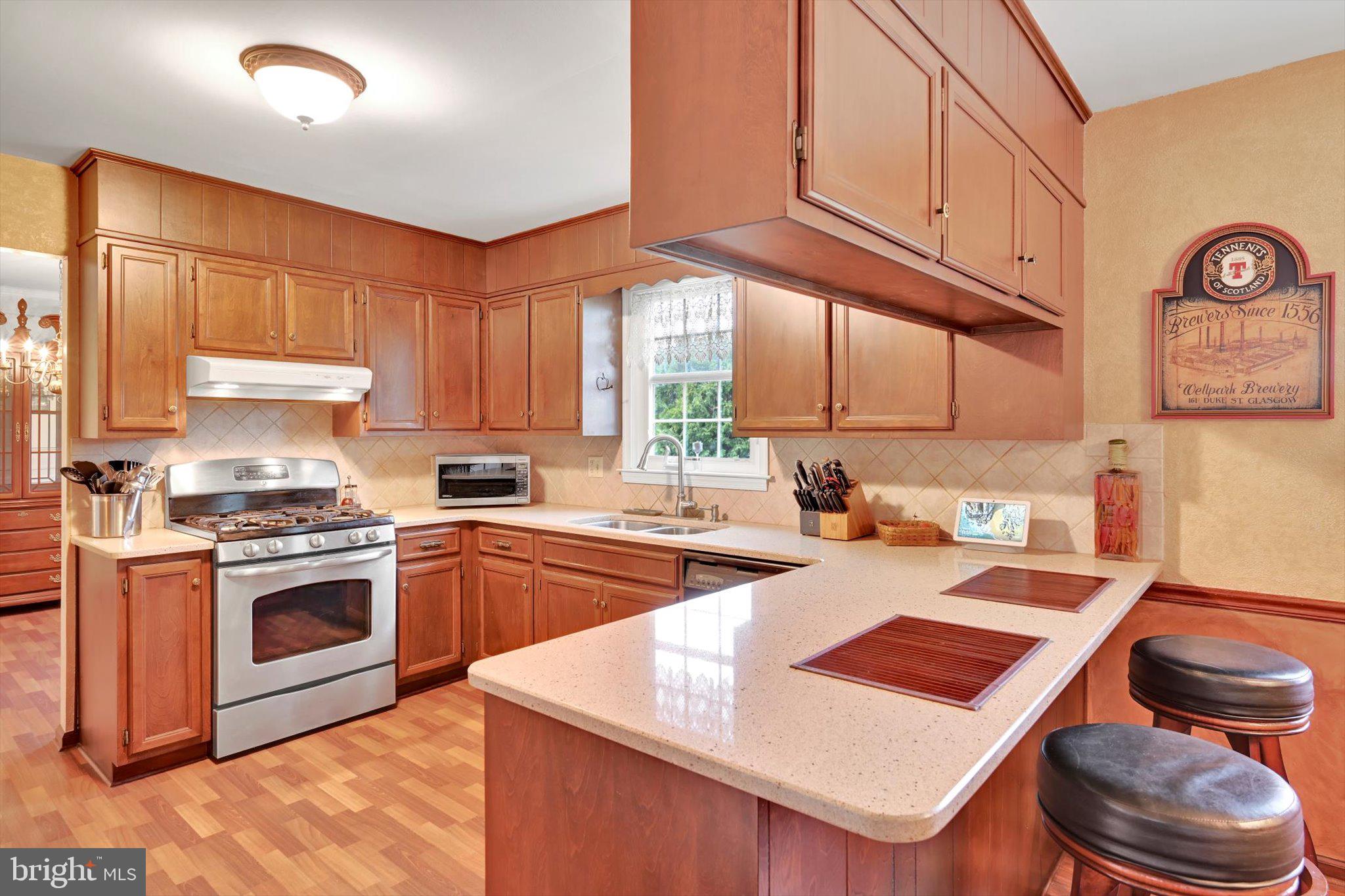 1546 SINGER ROAD