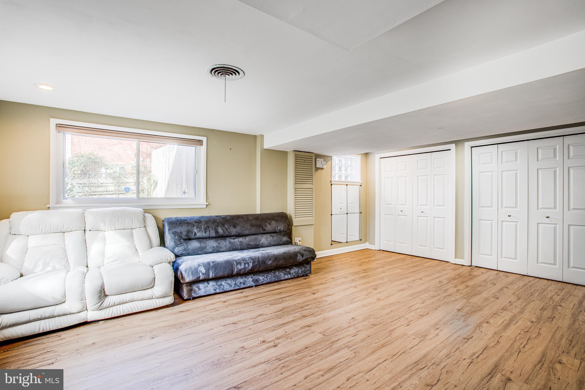 BREN MAR PARK - Residential