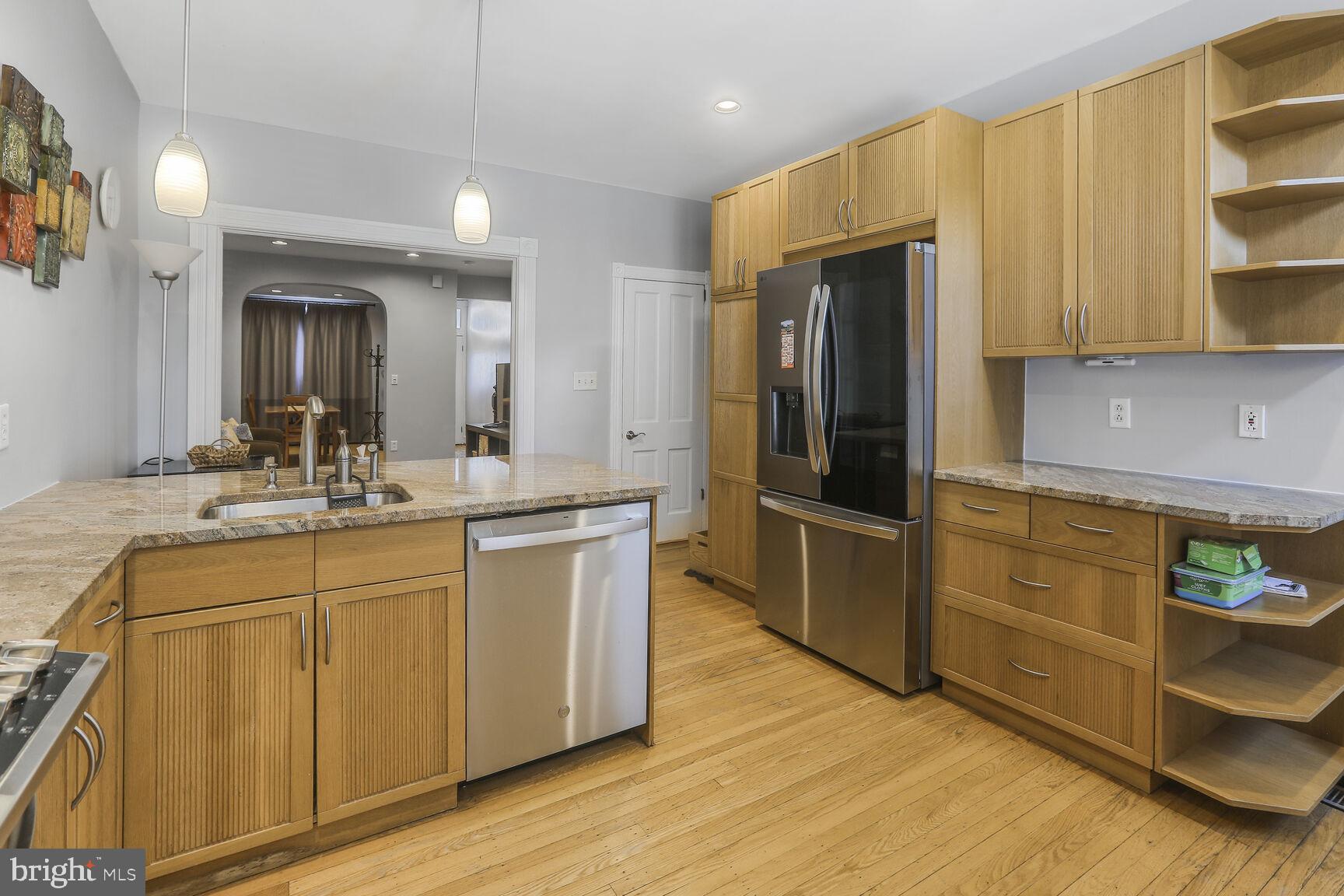 HIGHLANDTOWN - Residential Lease