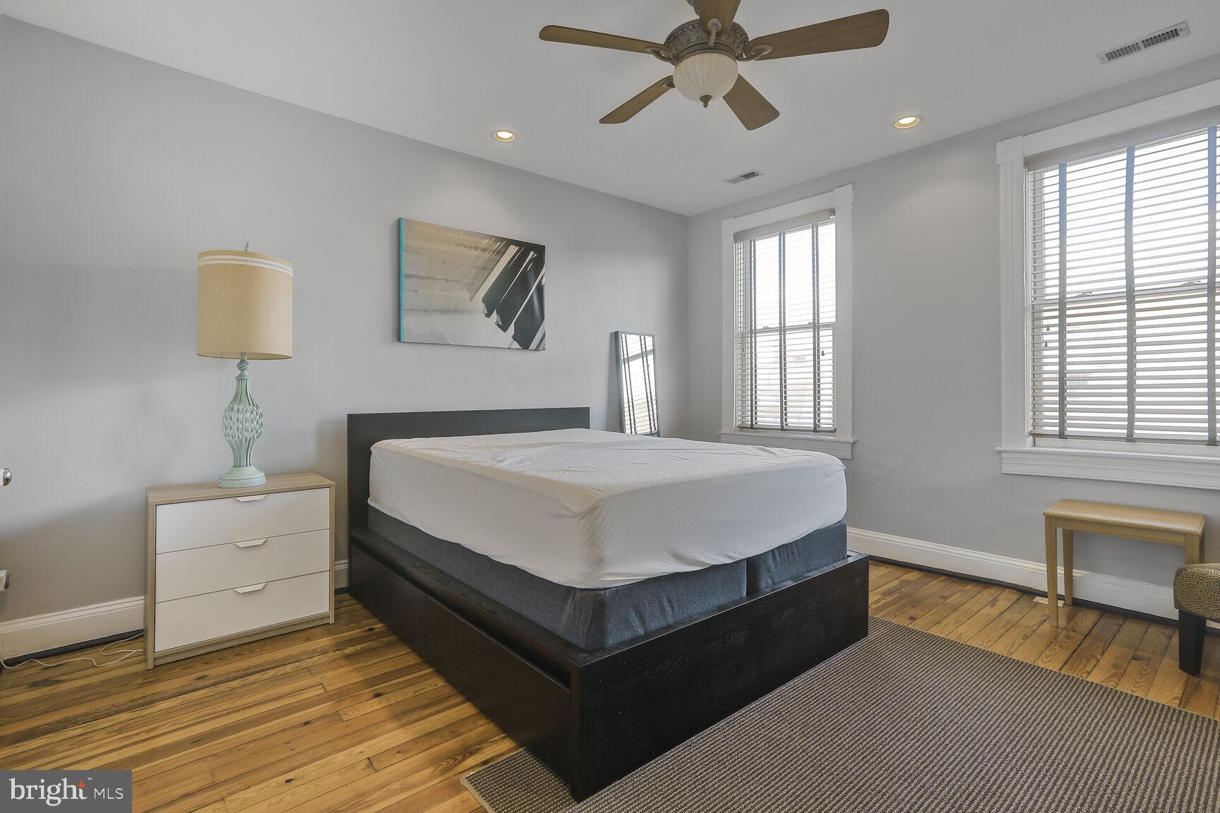 HIGHLANDTOWN - Residential Lease