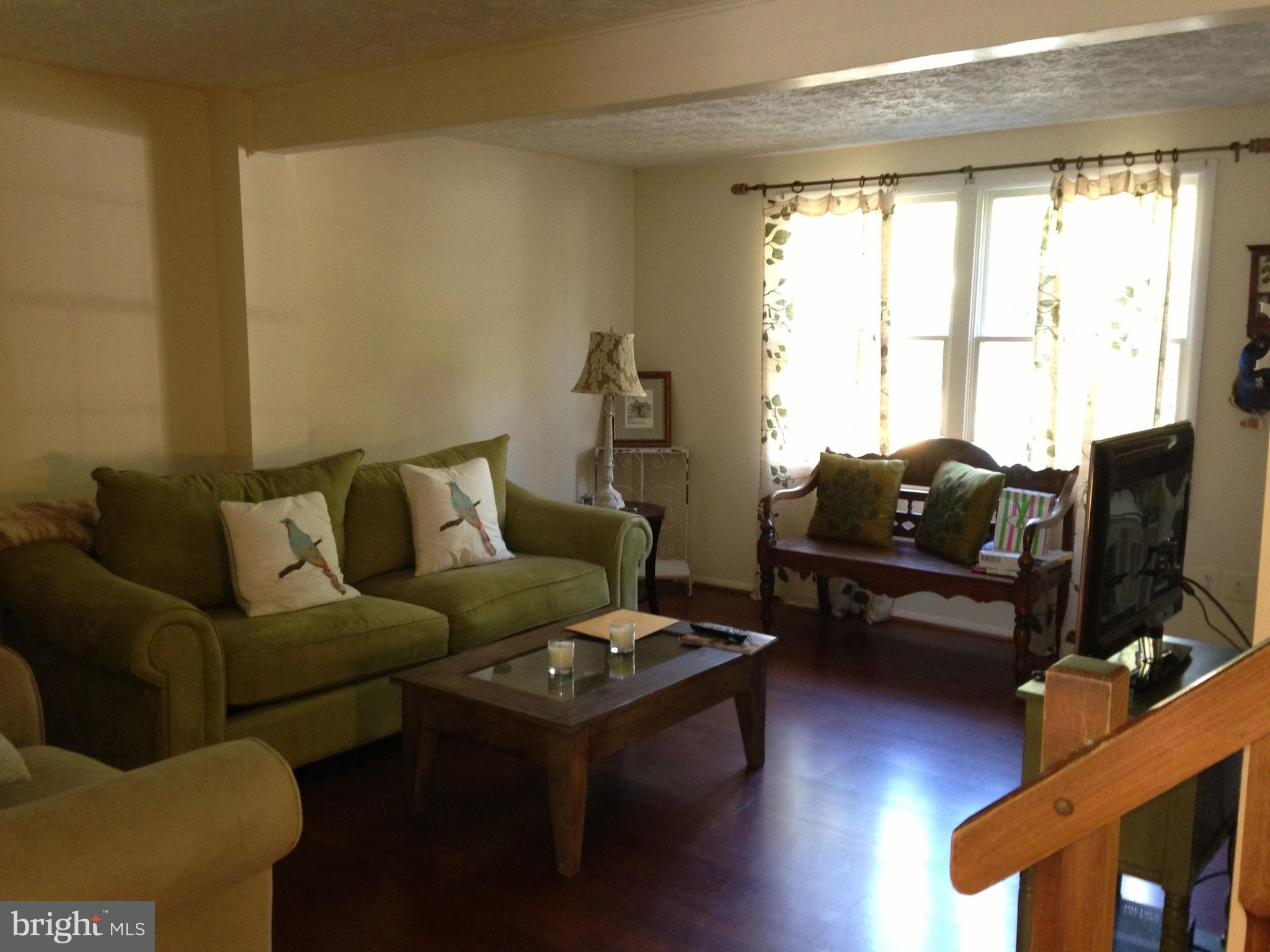 COURTS OF TYSONS - Residential Lease