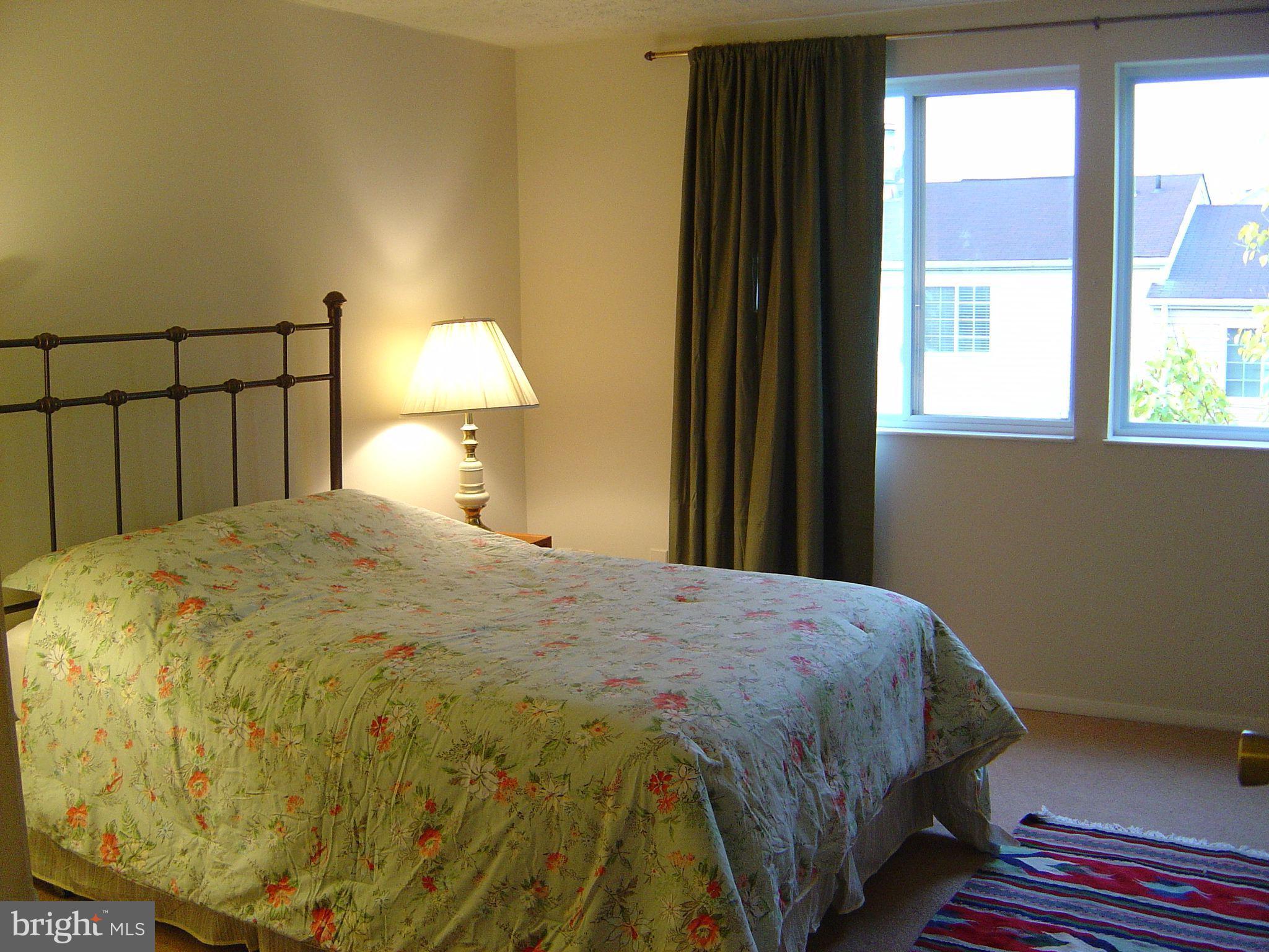 COURTS OF TYSONS - Residential Lease