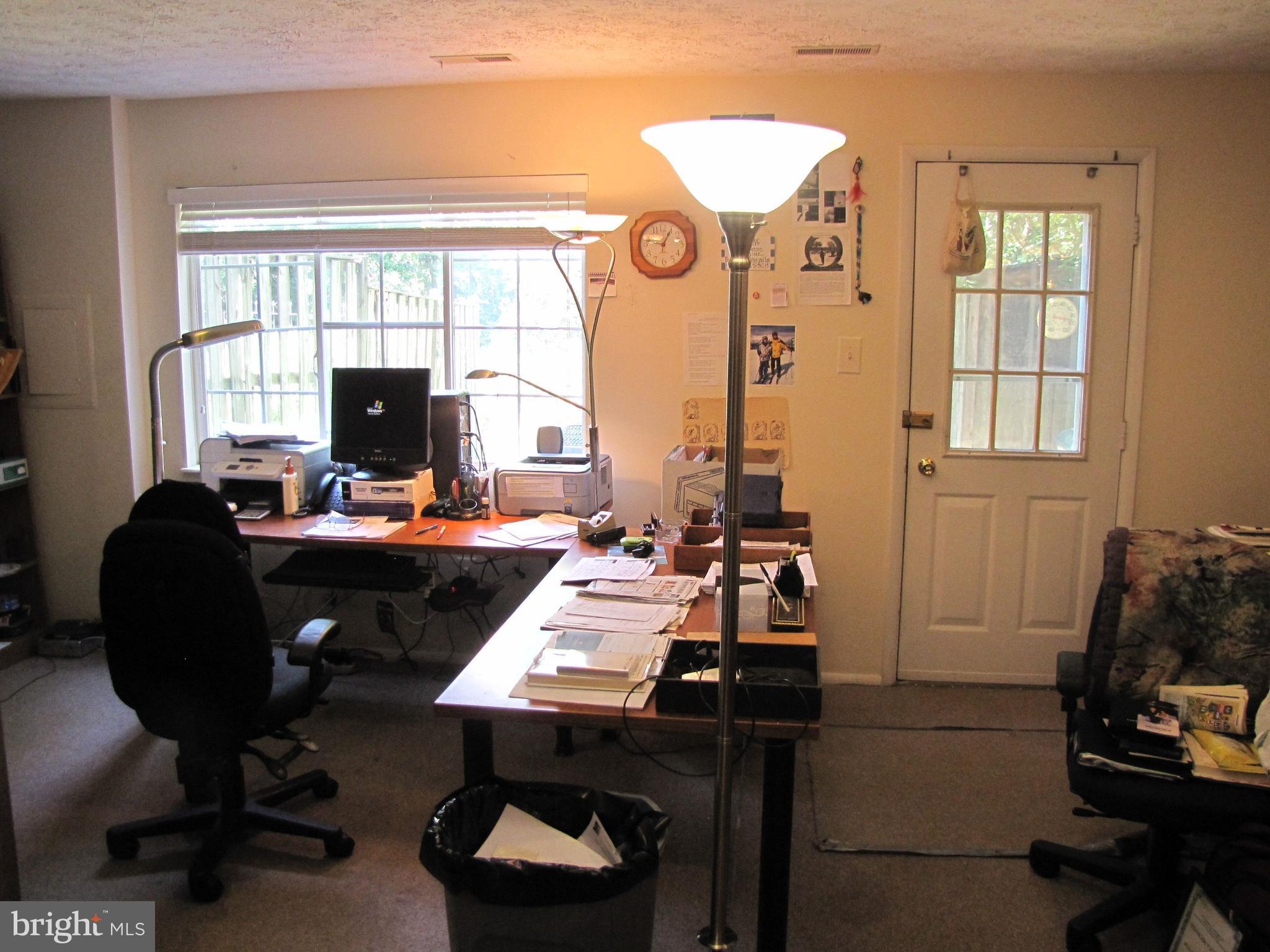 COURTS OF TYSONS - Residential Lease