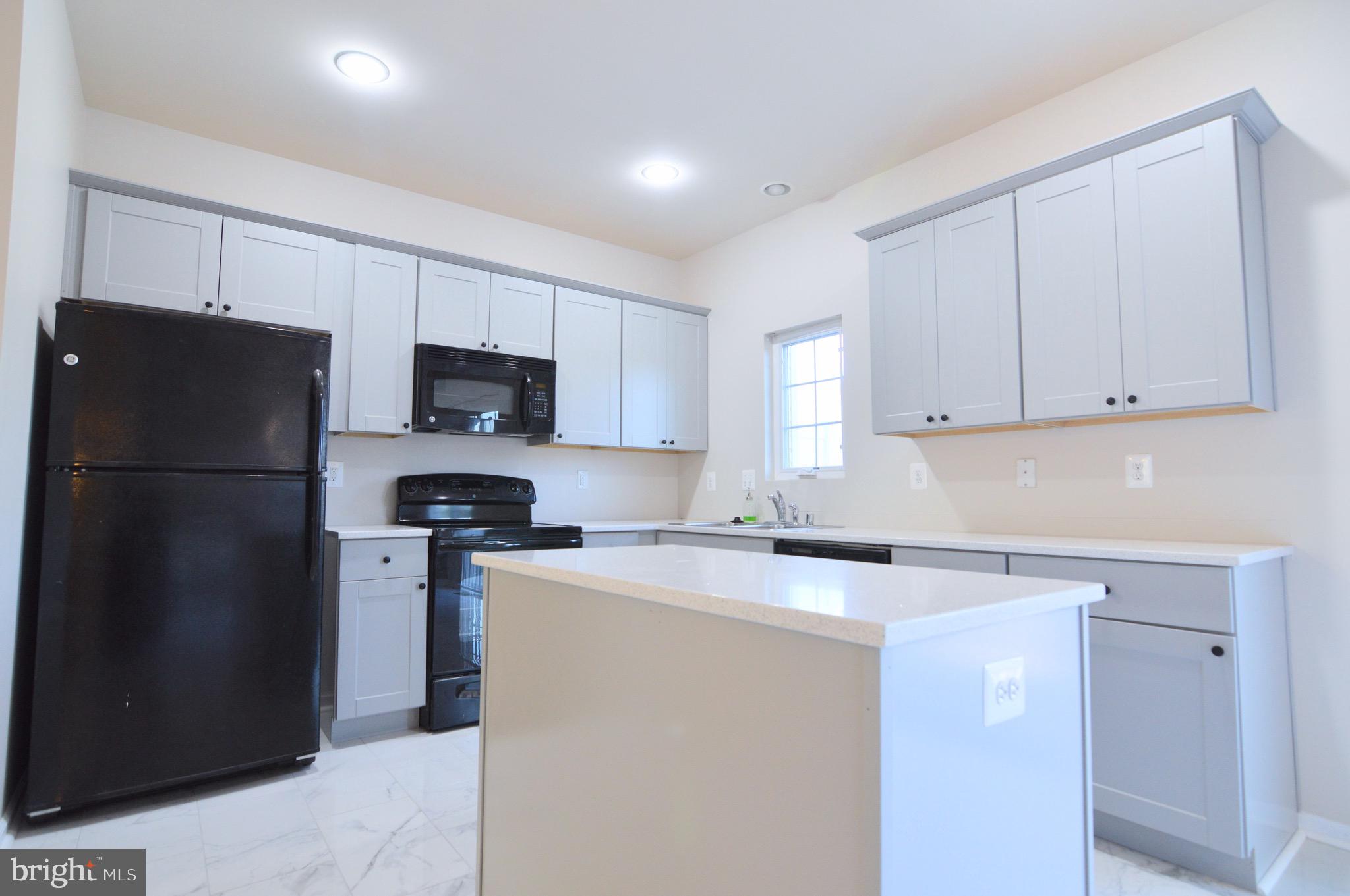 11696 PALM DESERT PLACE