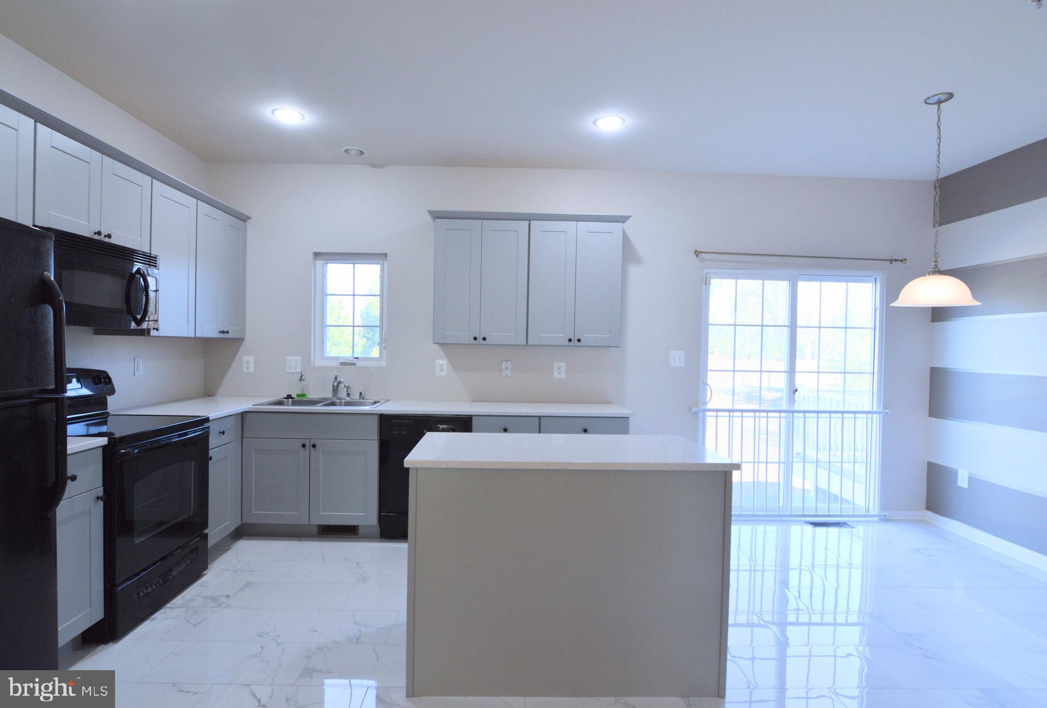 11696 PALM DESERT PLACE