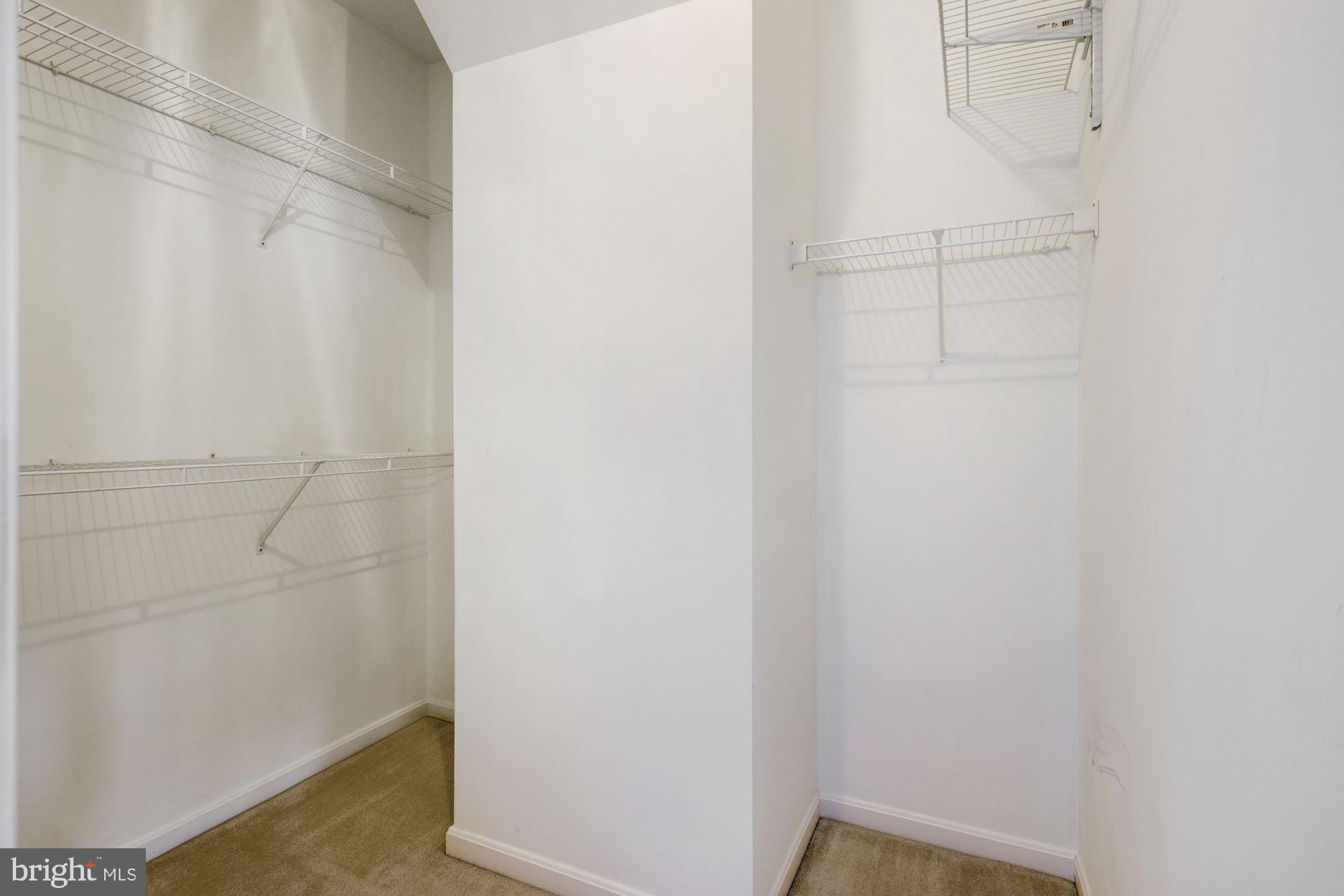 ASHBROOK - Residential