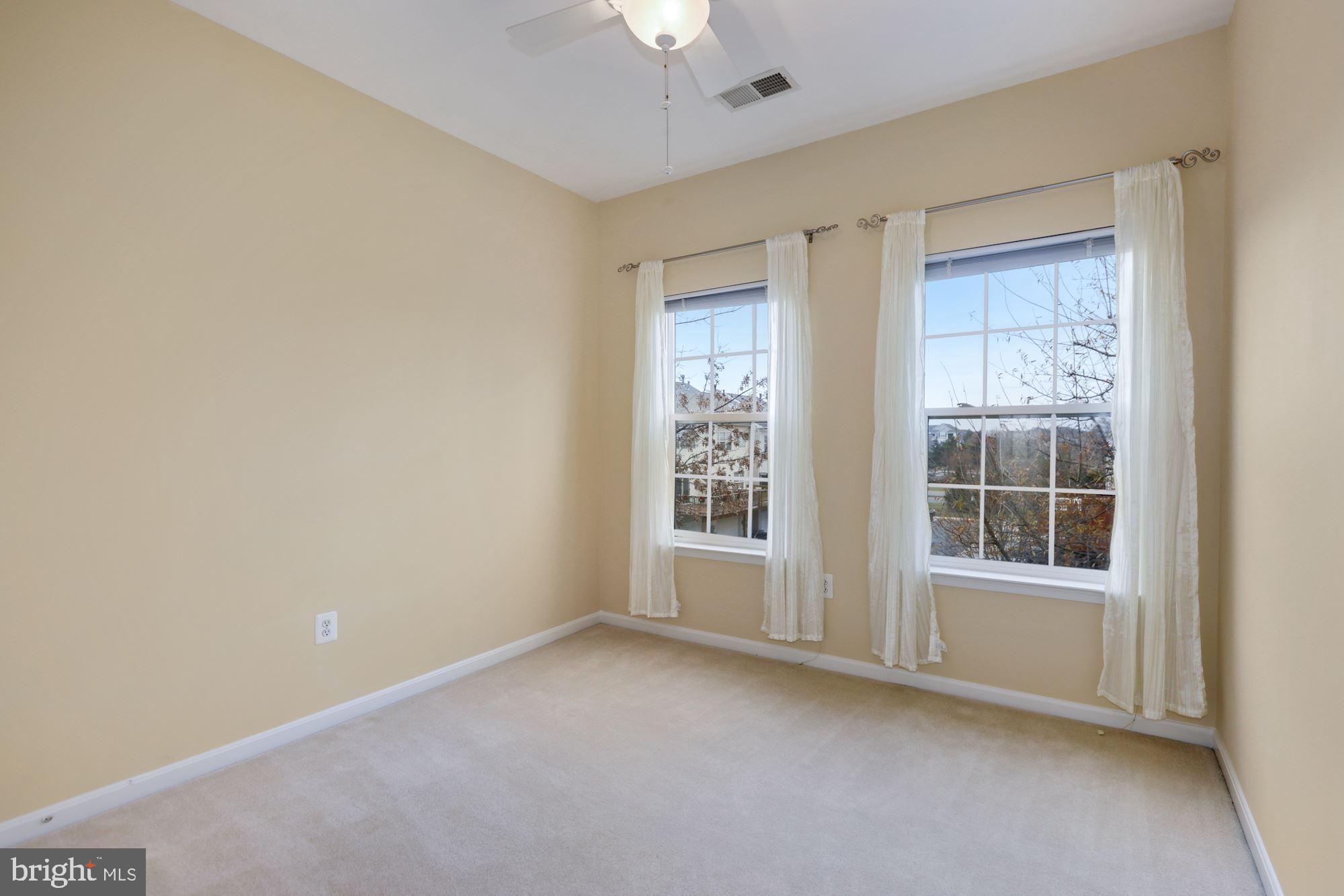 ASHBROOK - Residential