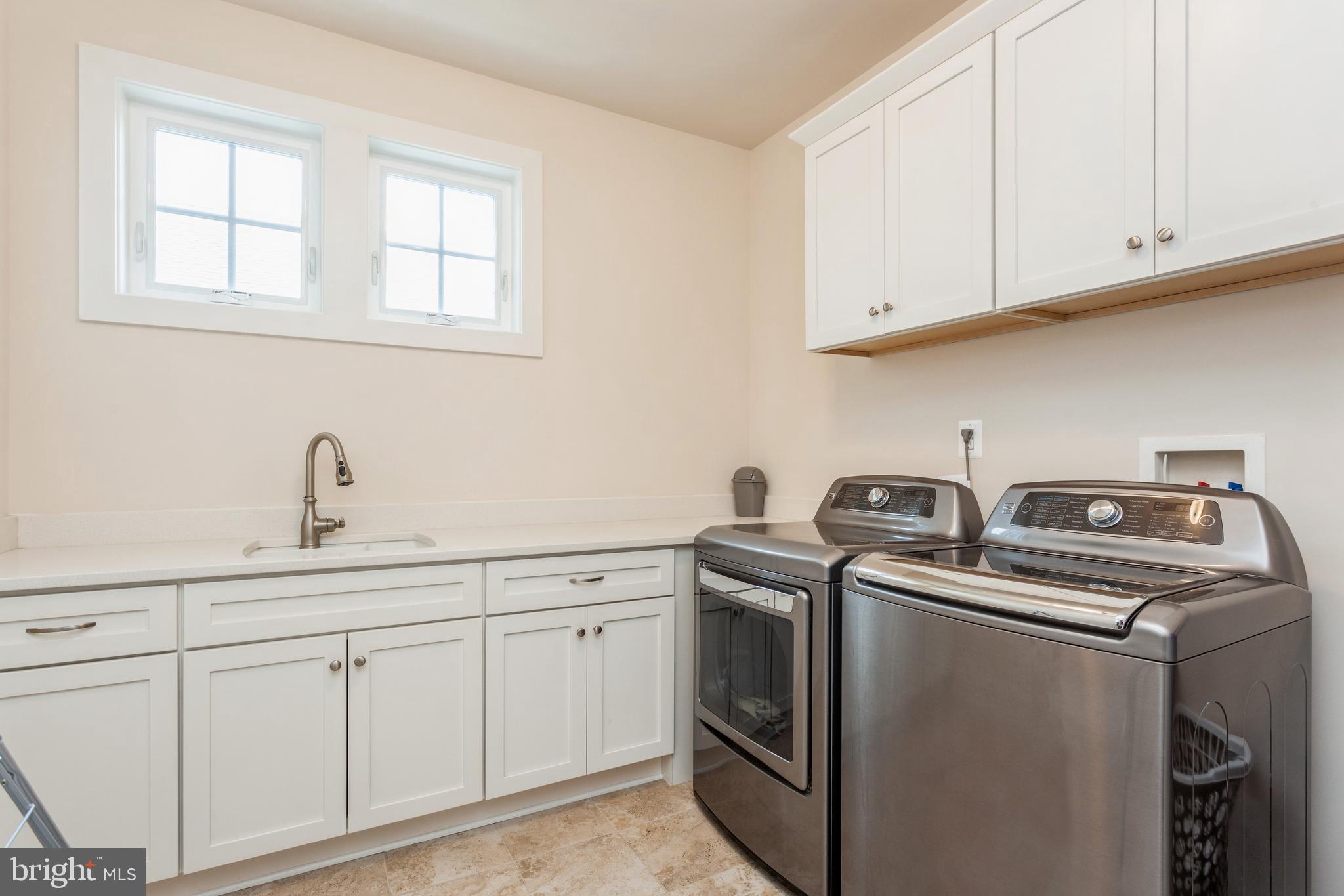 MAGOTHY BEACH - Residential