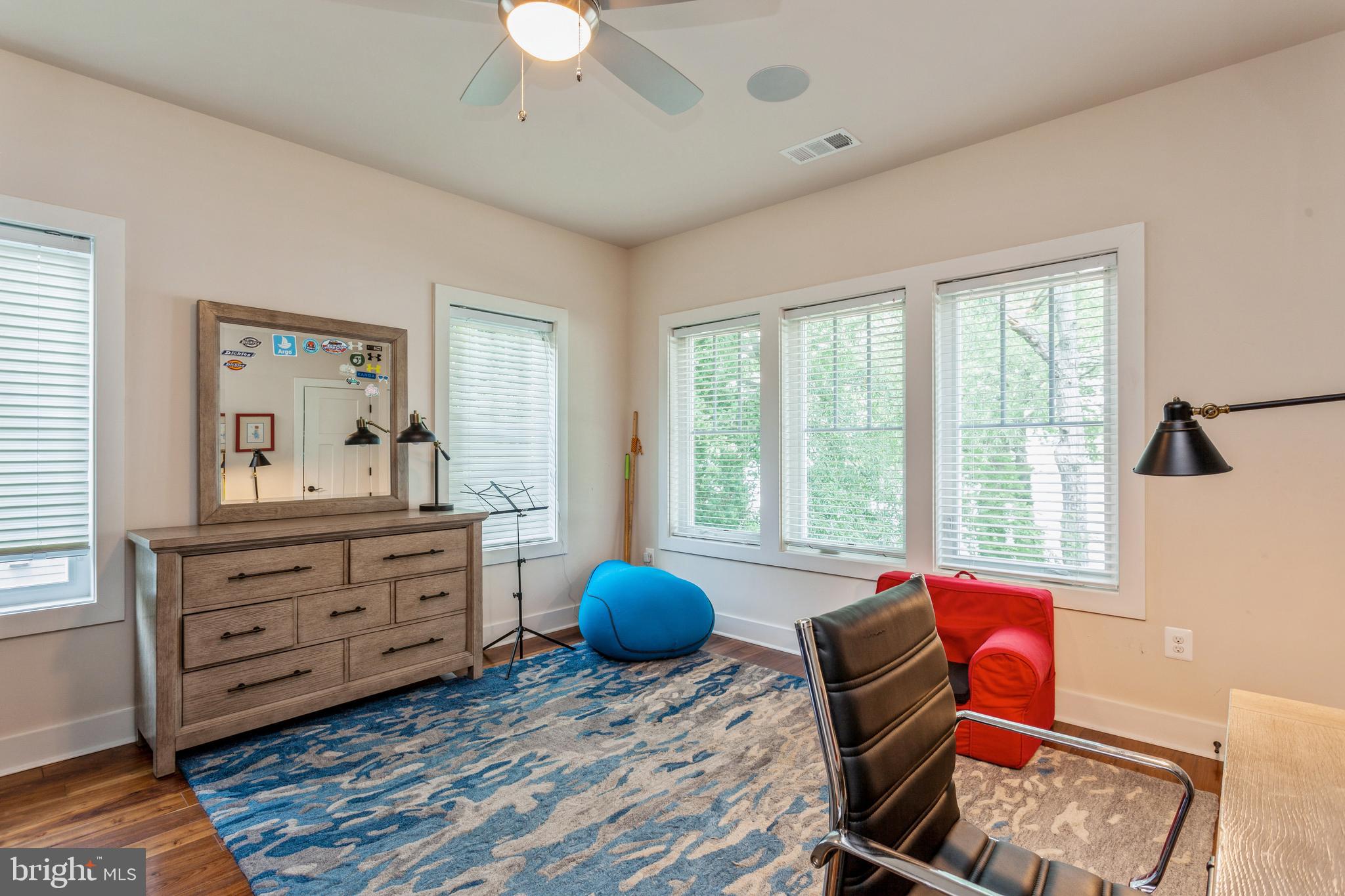 MAGOTHY BEACH - Residential