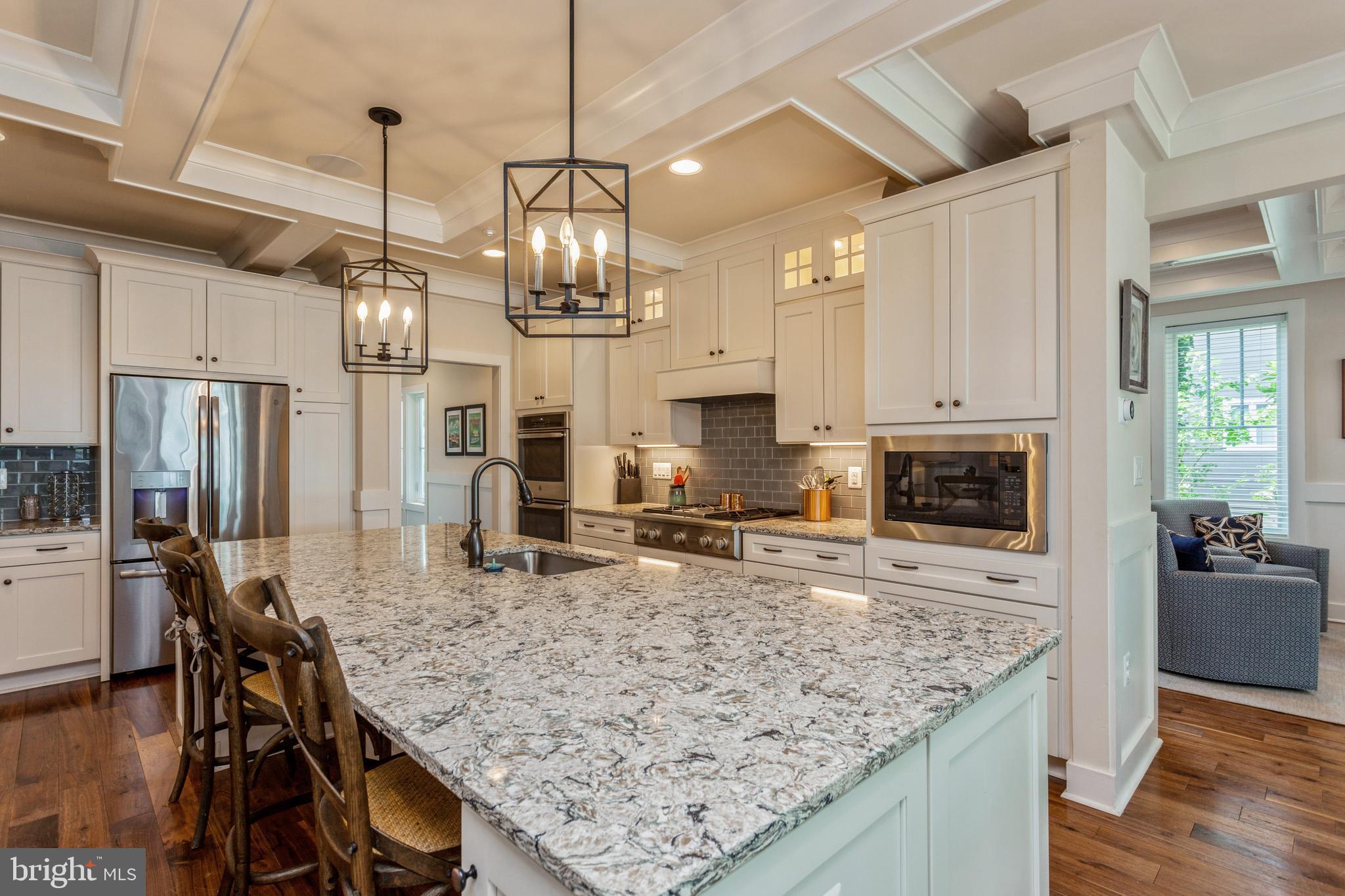 MAGOTHY BEACH - Residential