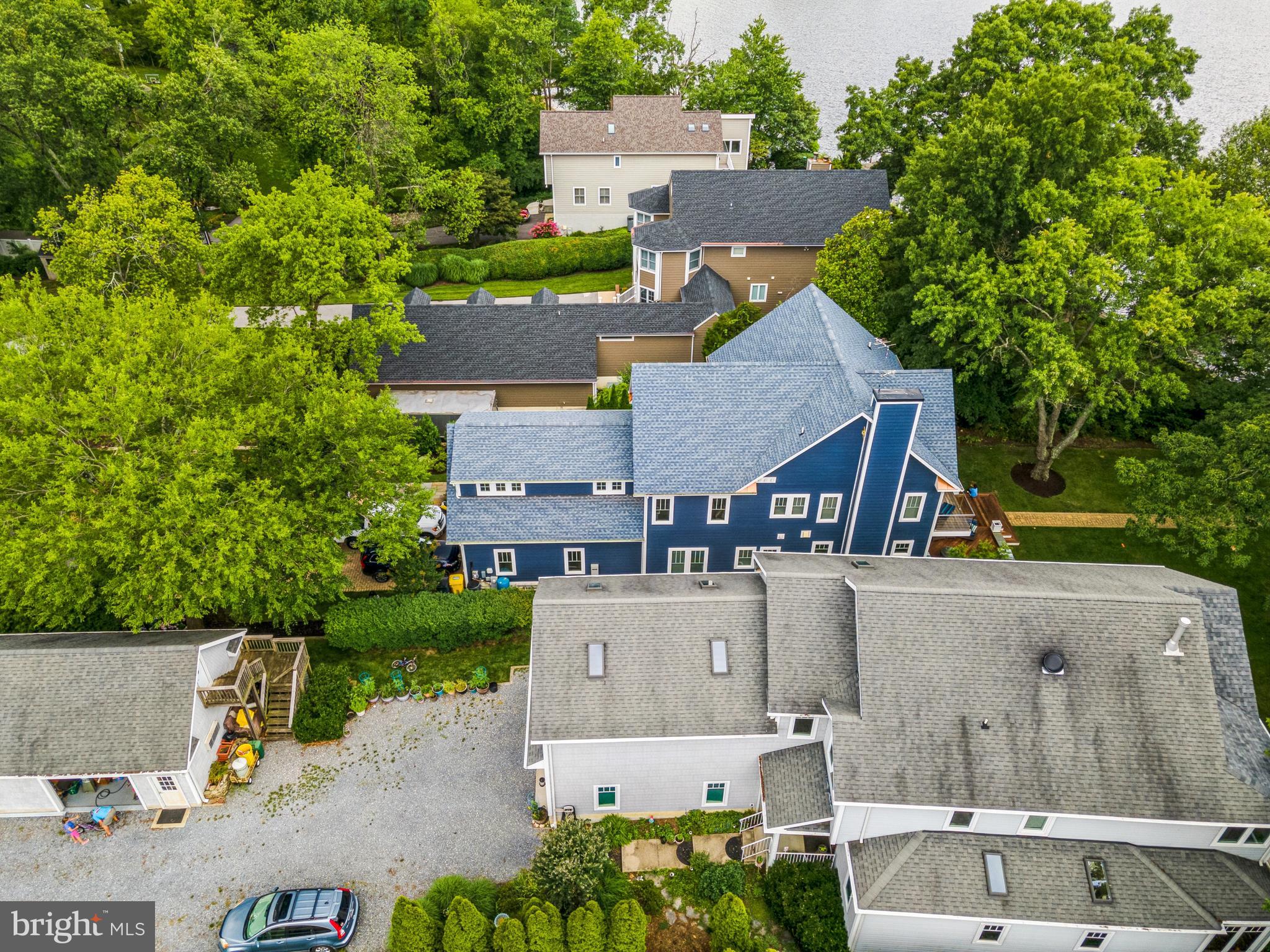 MAGOTHY BEACH - Residential