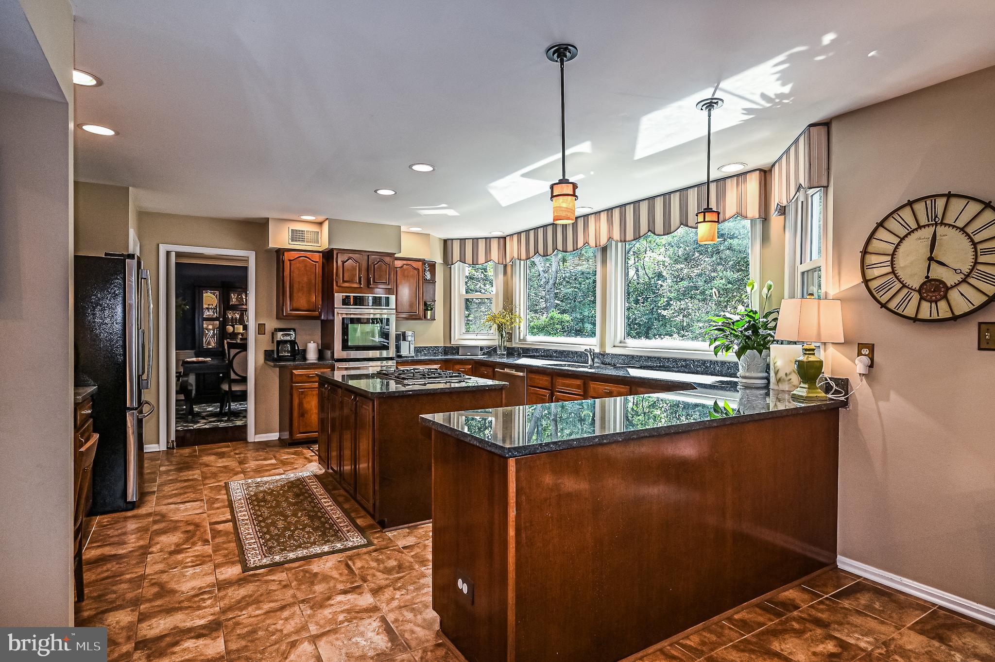 CROSSPOINTE - Residential