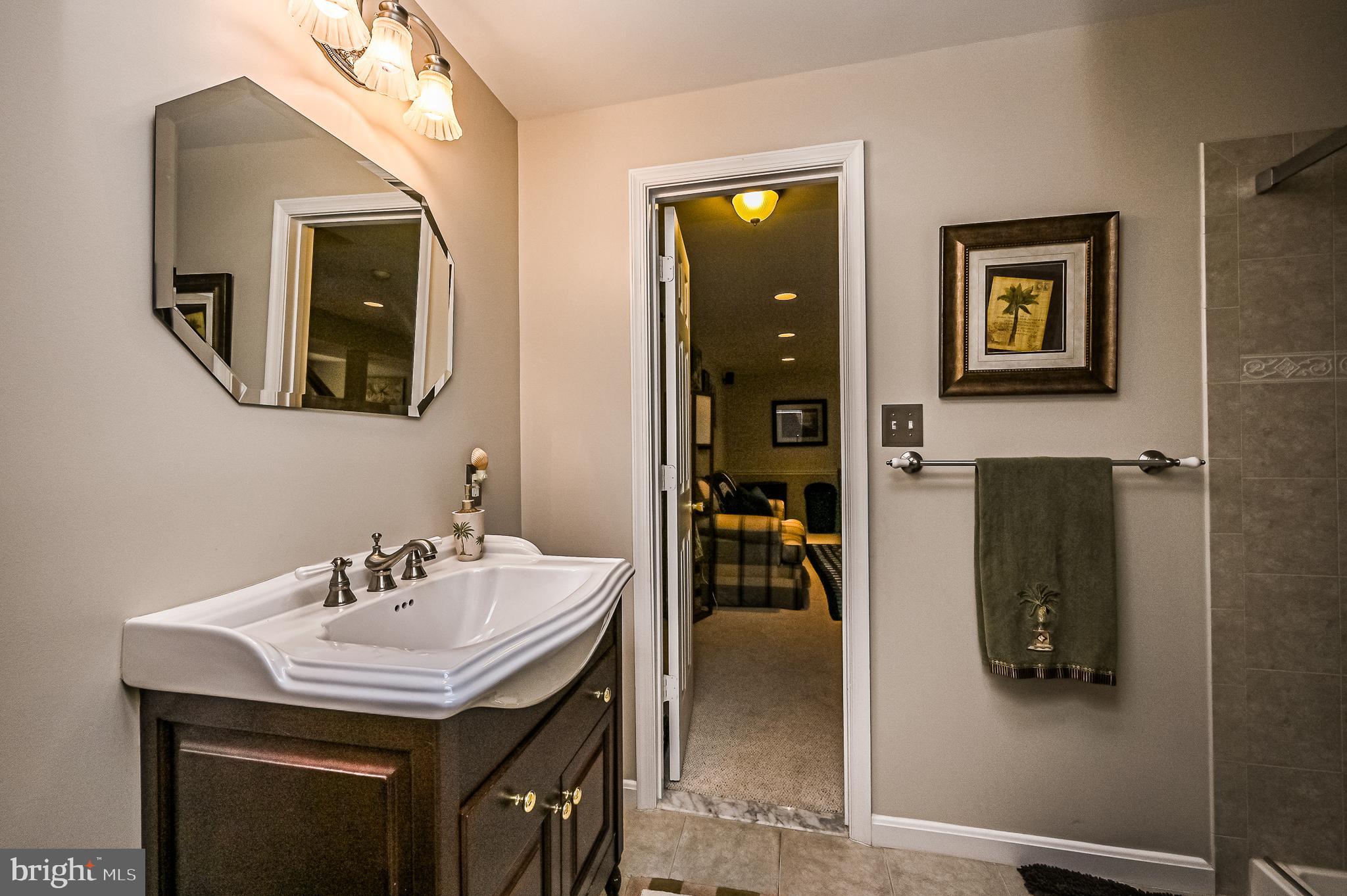 CROSSPOINTE - Residential