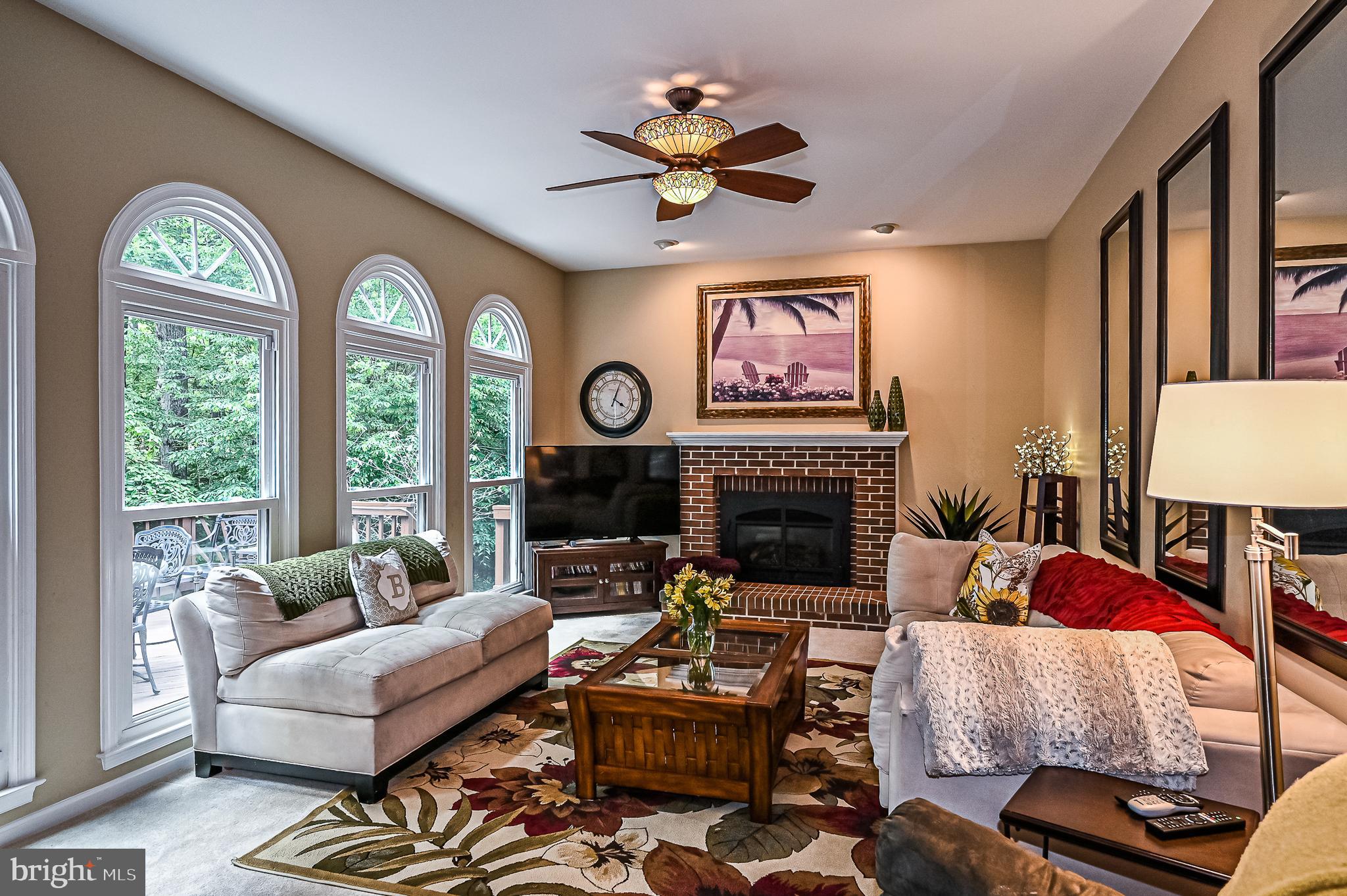 CROSSPOINTE - Residential