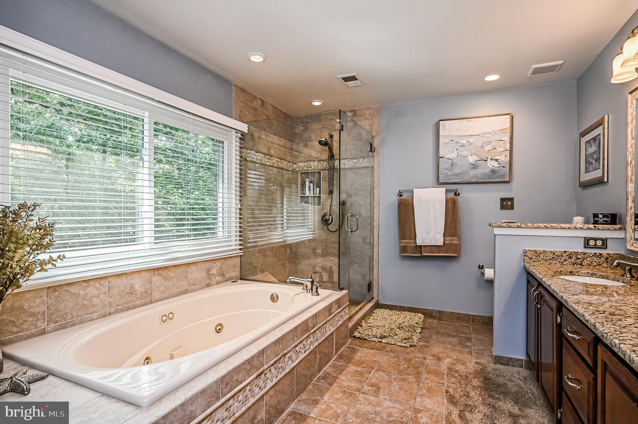 CROSSPOINTE - Residential