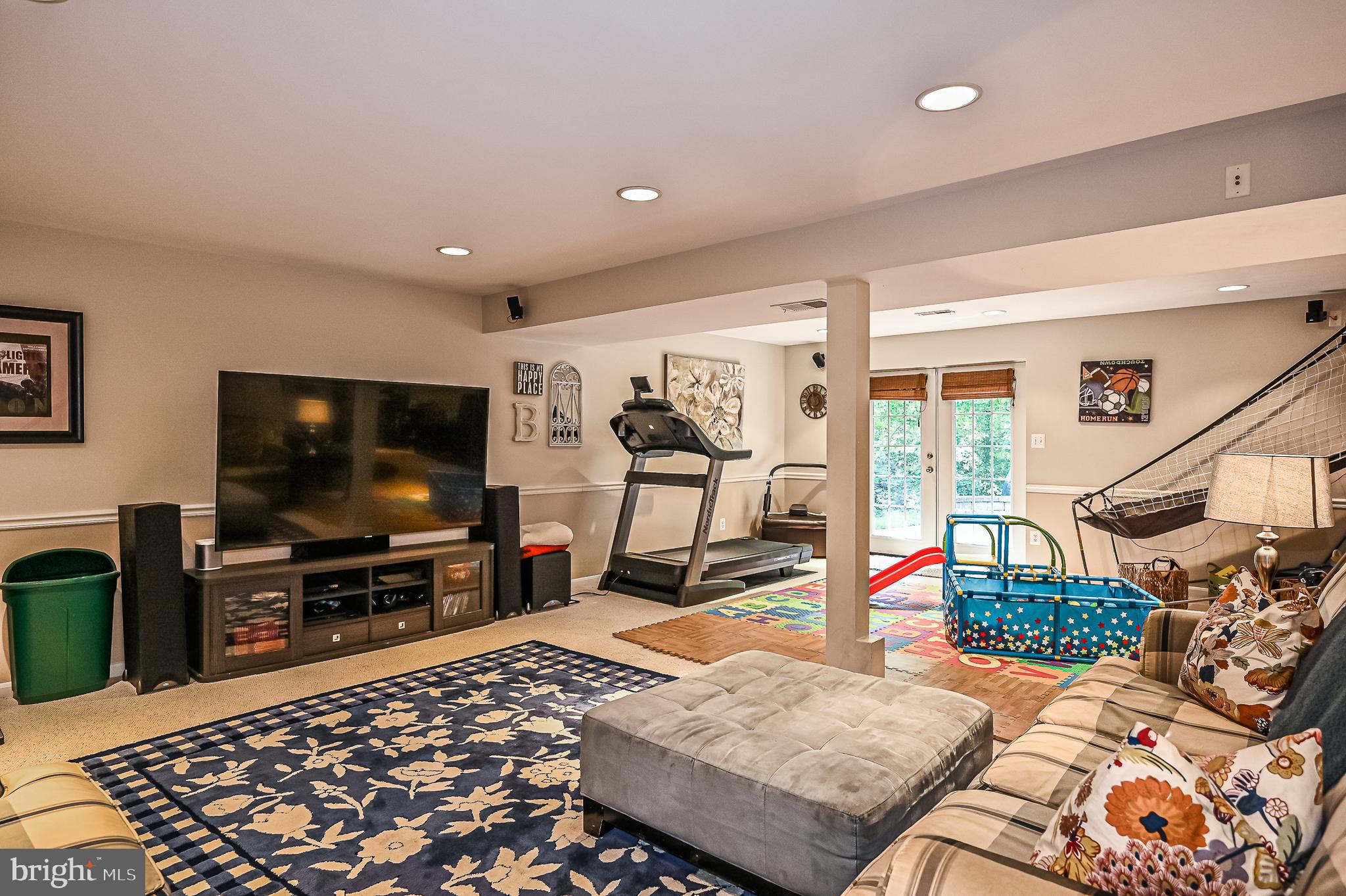 CROSSPOINTE - Residential