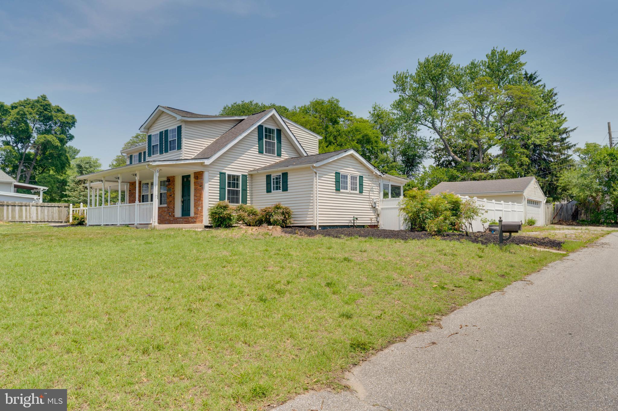 1216 FARMVIEW ROAD