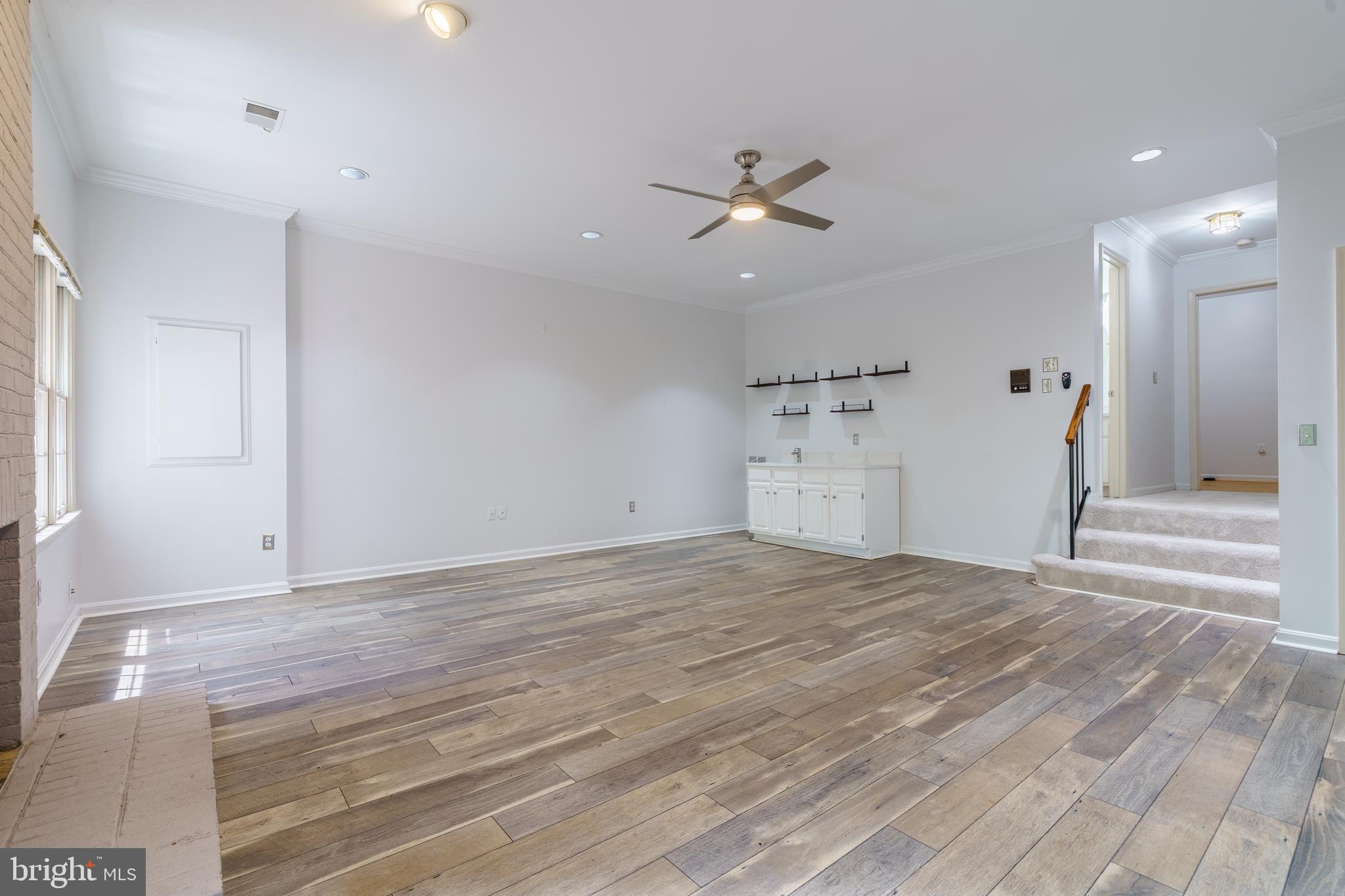 BRIGADOON - Residential Lease