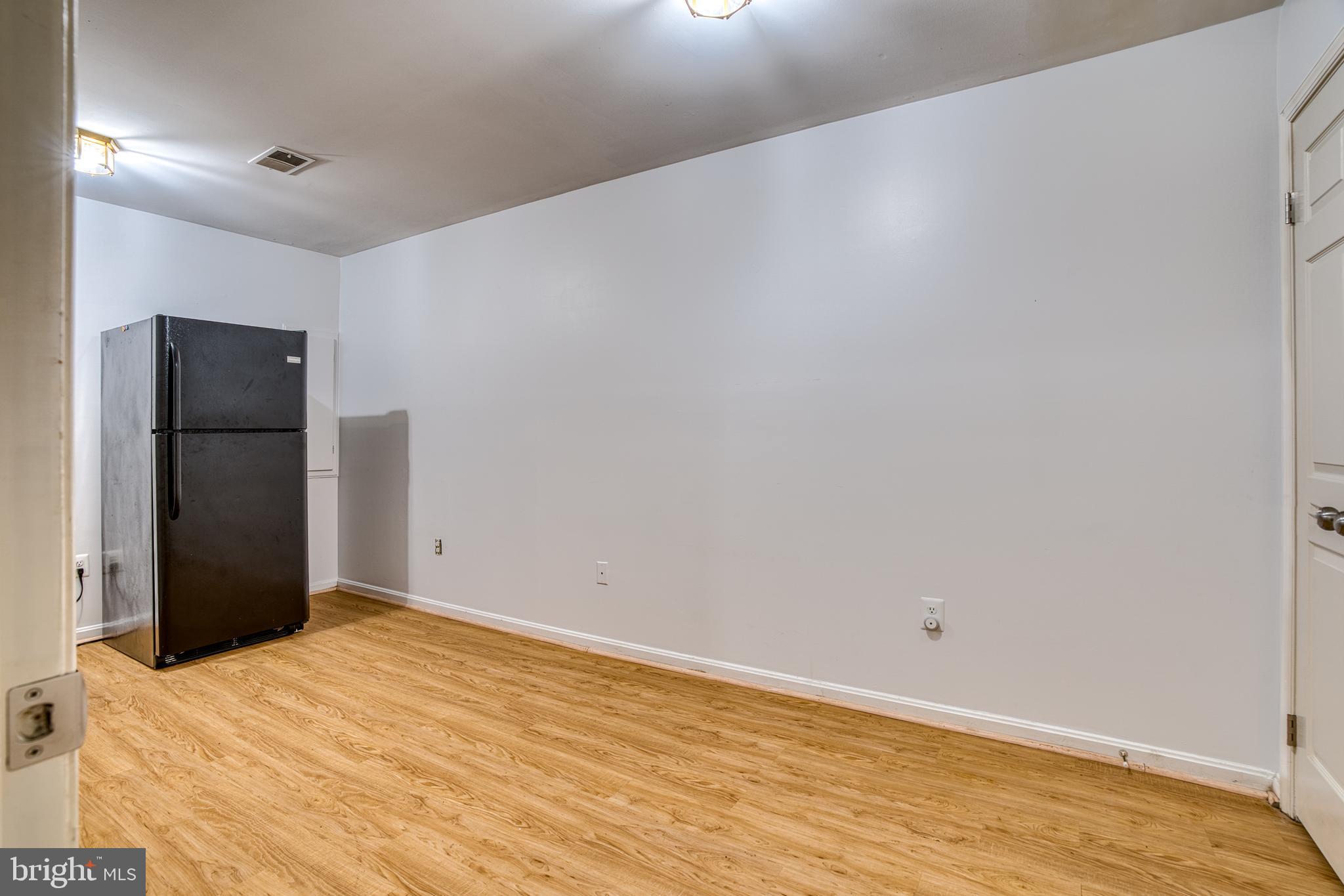 BRIGADOON - Residential Lease