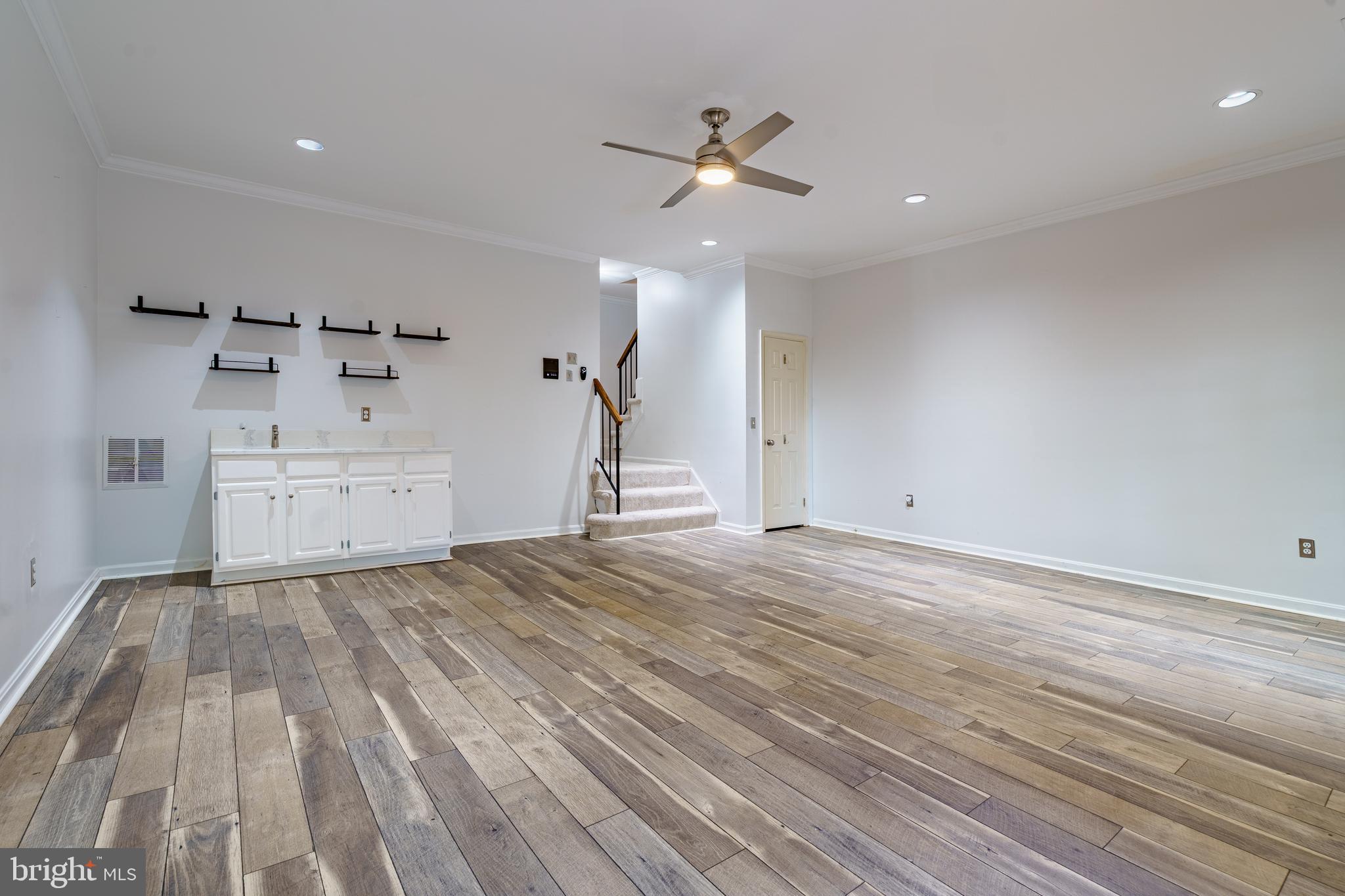 BRIGADOON - Residential Lease