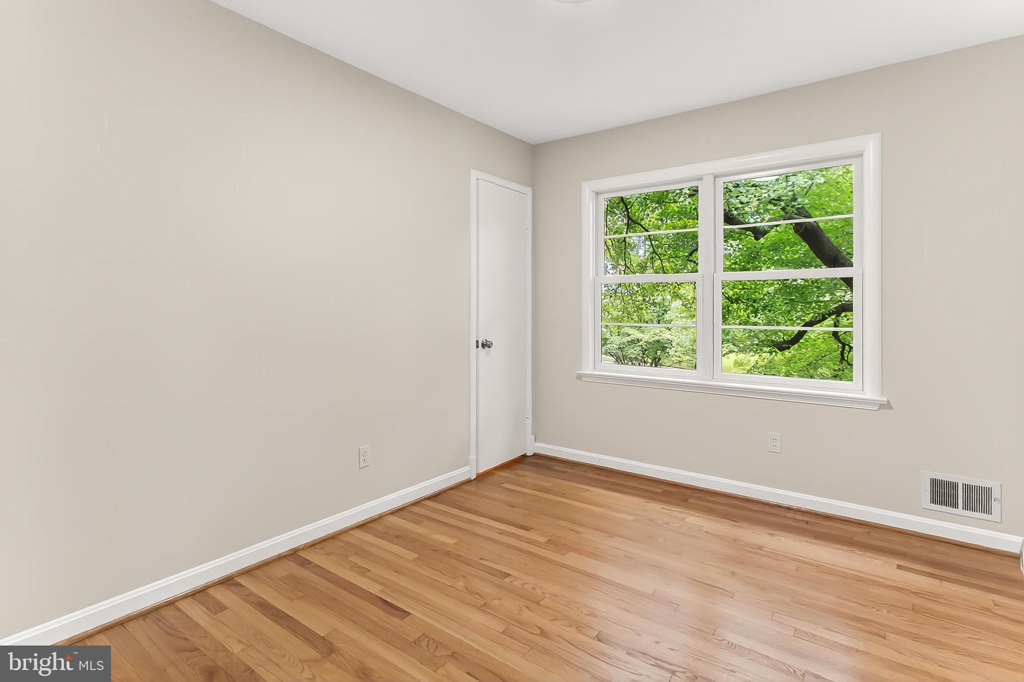 RAVENWOOD PARK - Residential