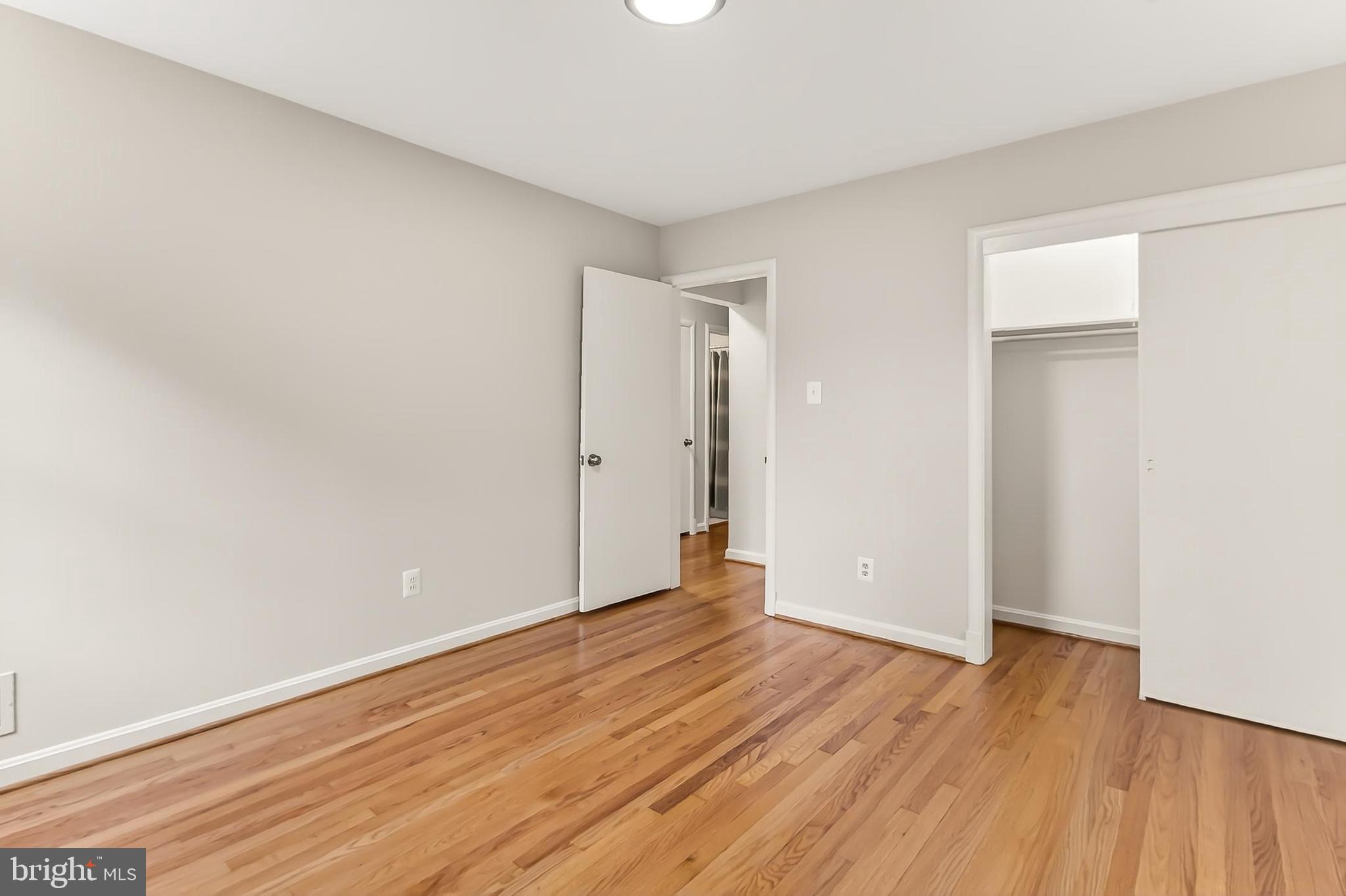 RAVENWOOD PARK - Residential