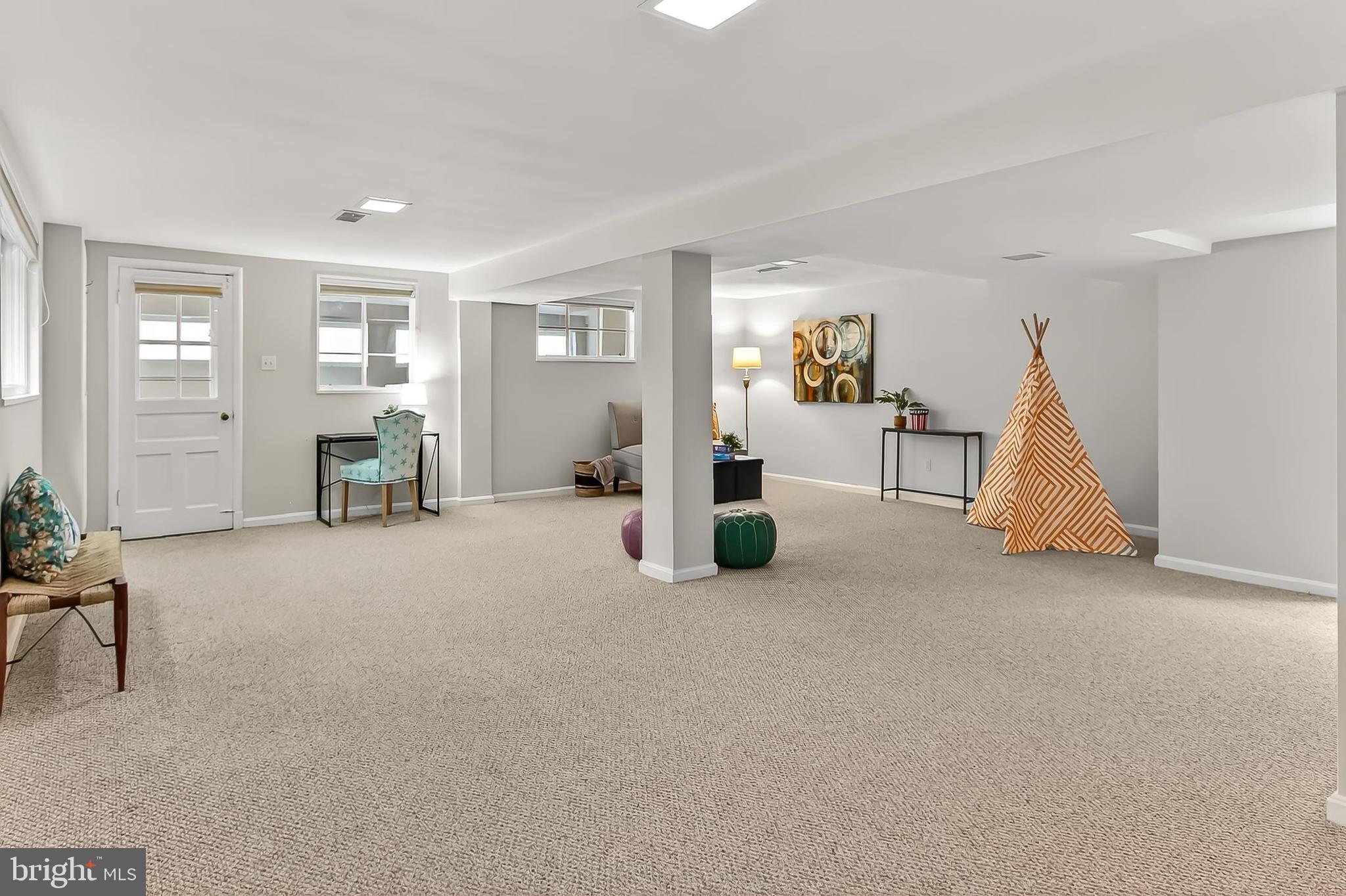 RAVENWOOD PARK - Residential