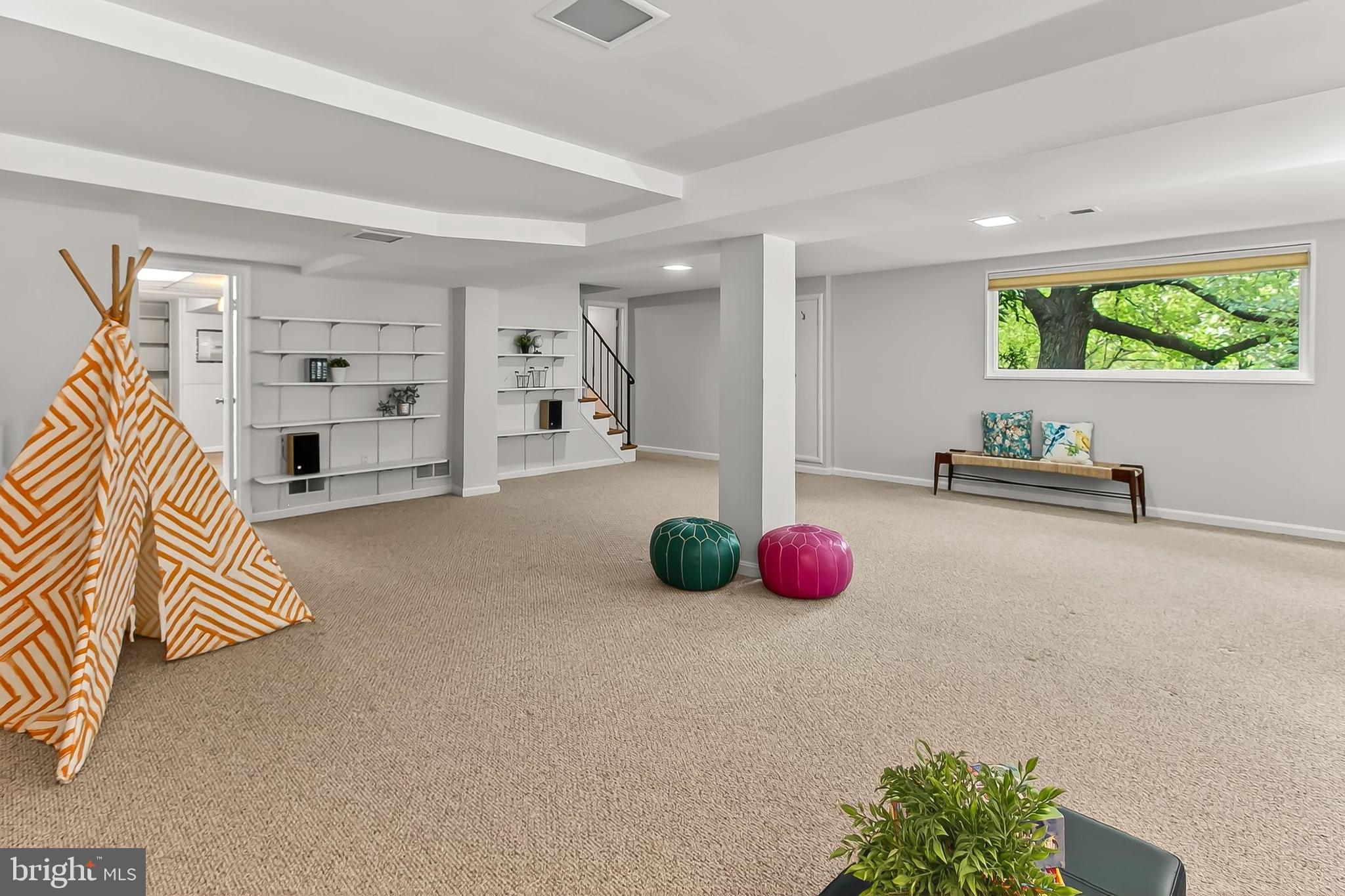 RAVENWOOD PARK - Residential